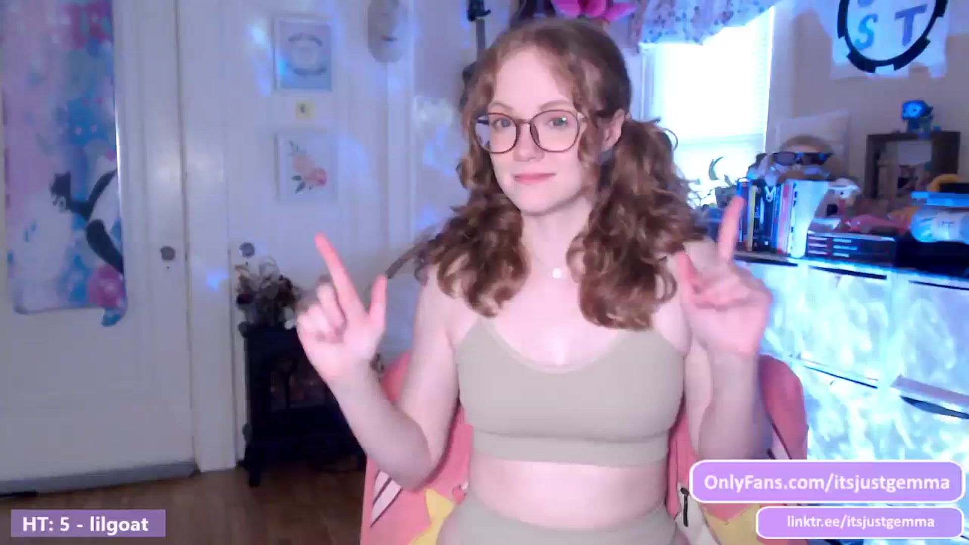 Gallery image thumbnail from JustGemma's myfreecams stream on, 06/05/2024, 02:04 image 5 of 20