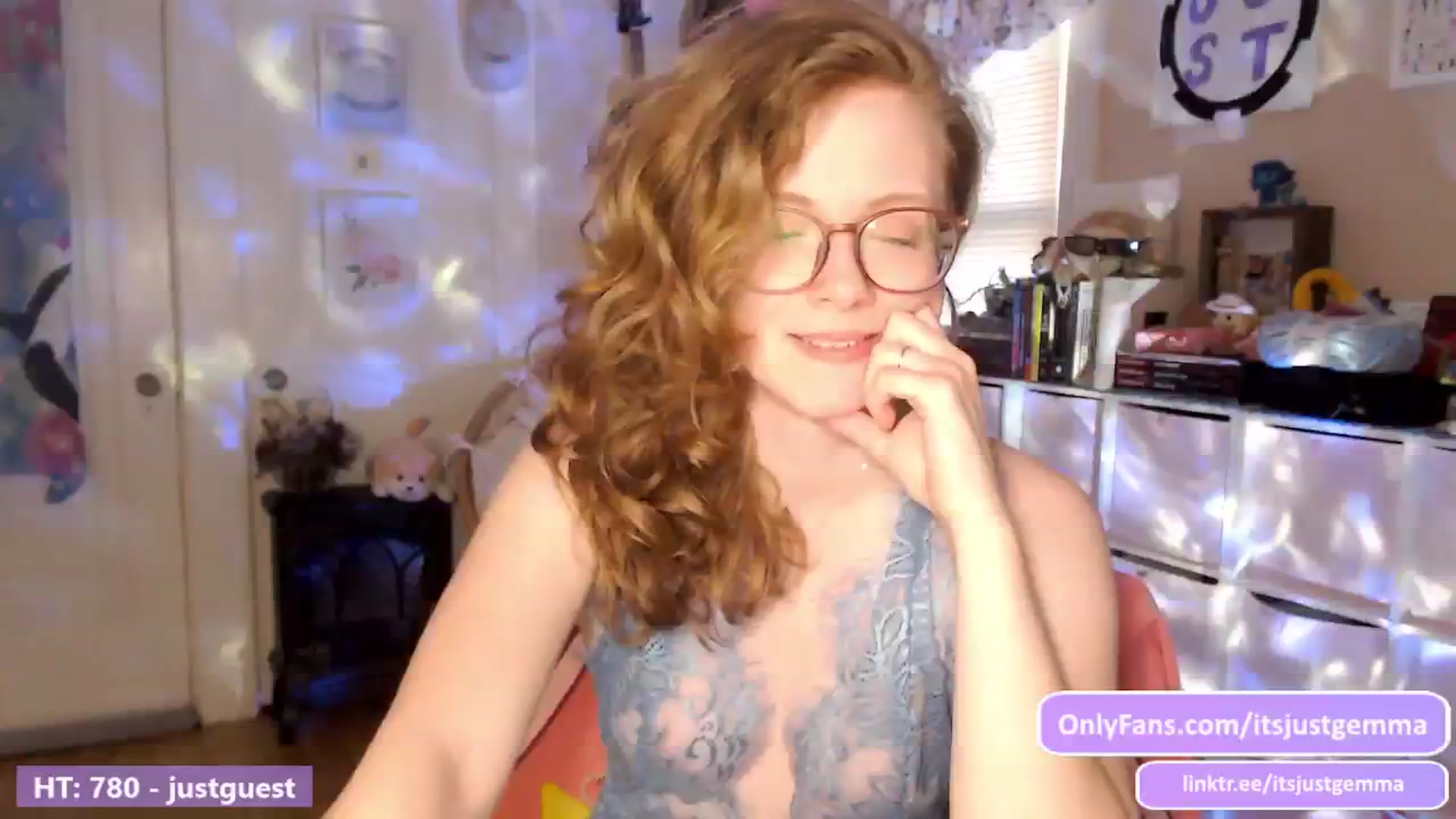Gallery image thumbnail from JustGemma's myfreecams stream on, 06/15/2024, 02:02 image 11 of 20