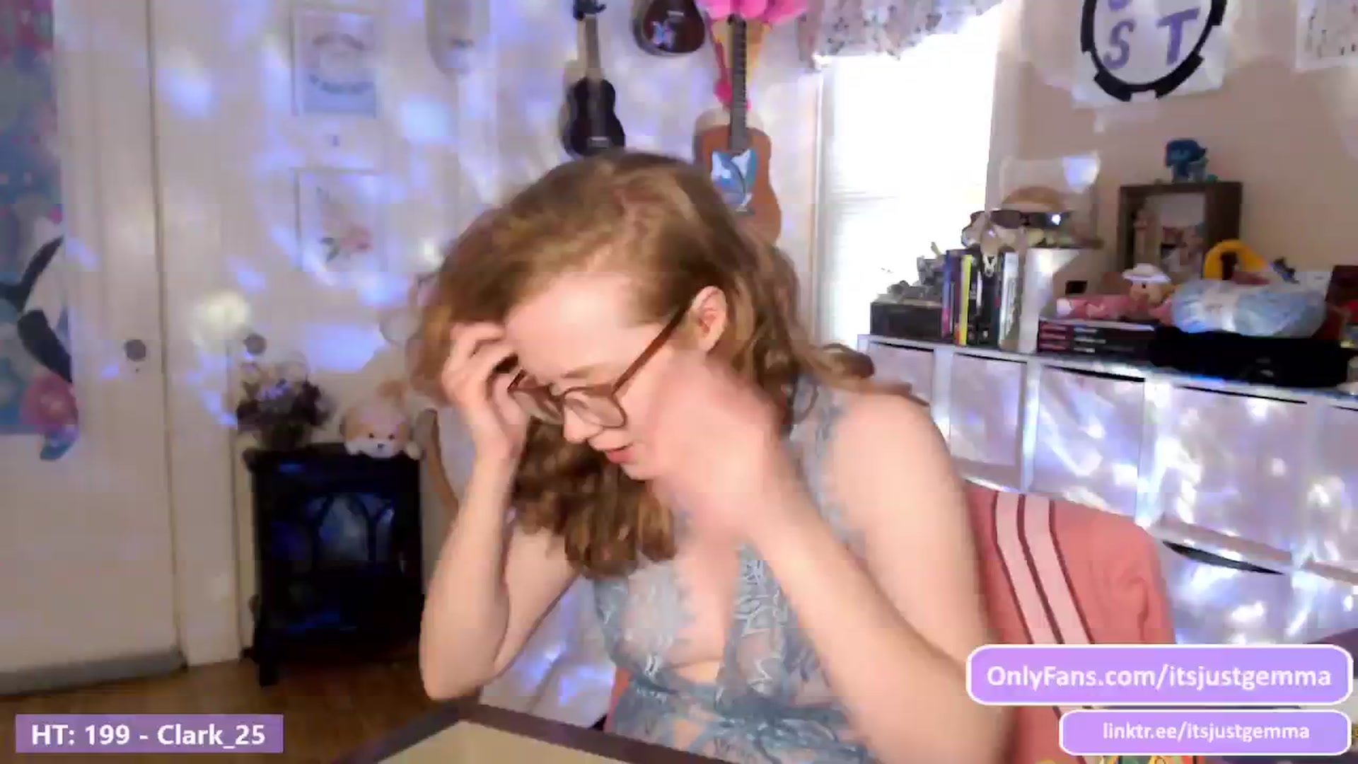 Gallery image thumbnail from JustGemma's myfreecams stream on, 06/15/2024, 02:02 image 8 of 20