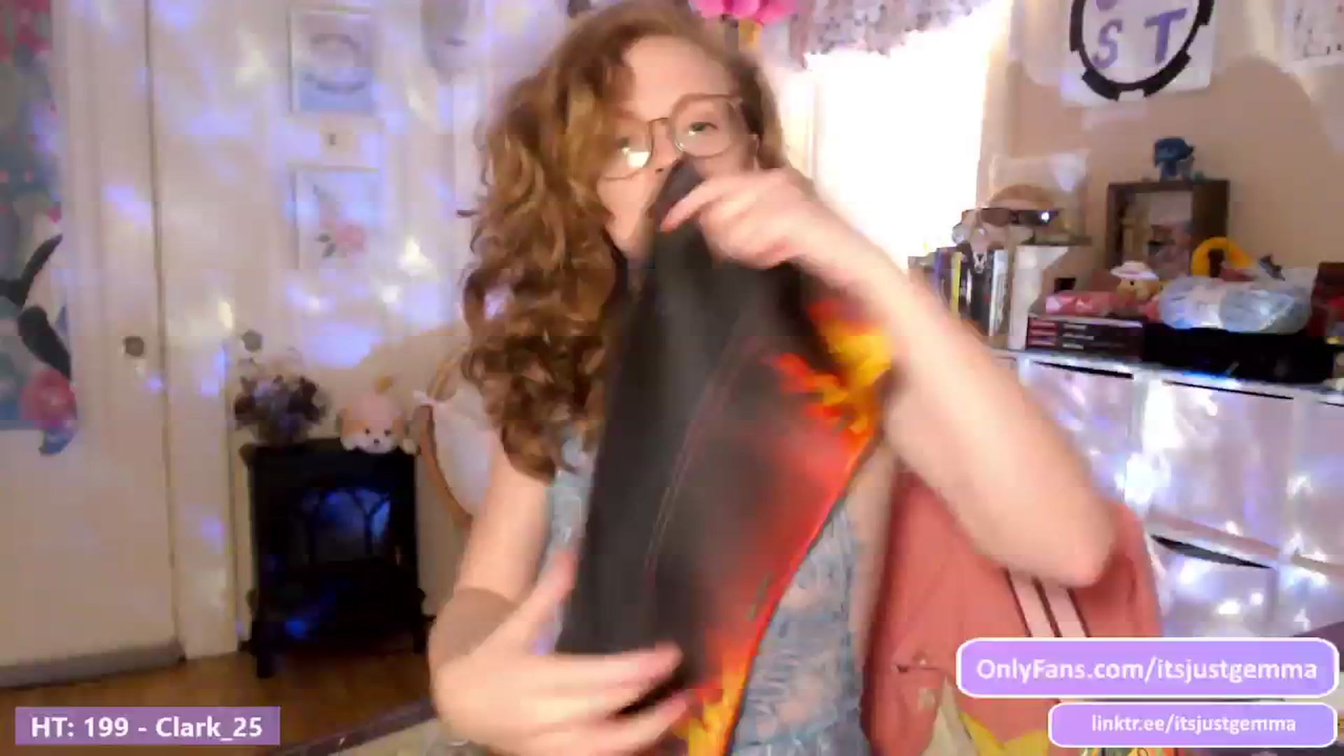 Gallery image thumbnail from JustGemma's myfreecams stream on, 06/15/2024, 02:02 image 7 of 20