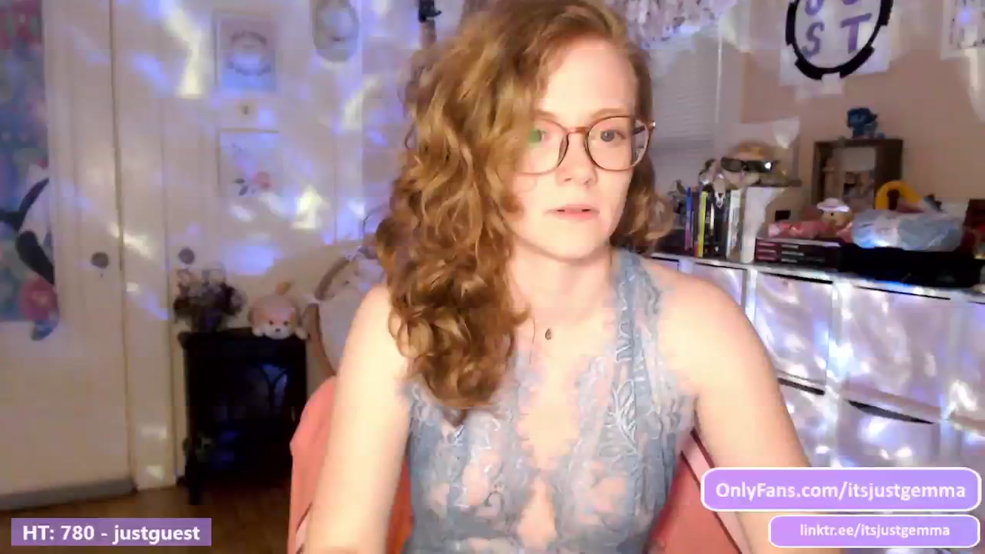 Gallery image thumbnail from JustGemma's myfreecams stream on, 06/15/2024, 02:02 image 16 of 20