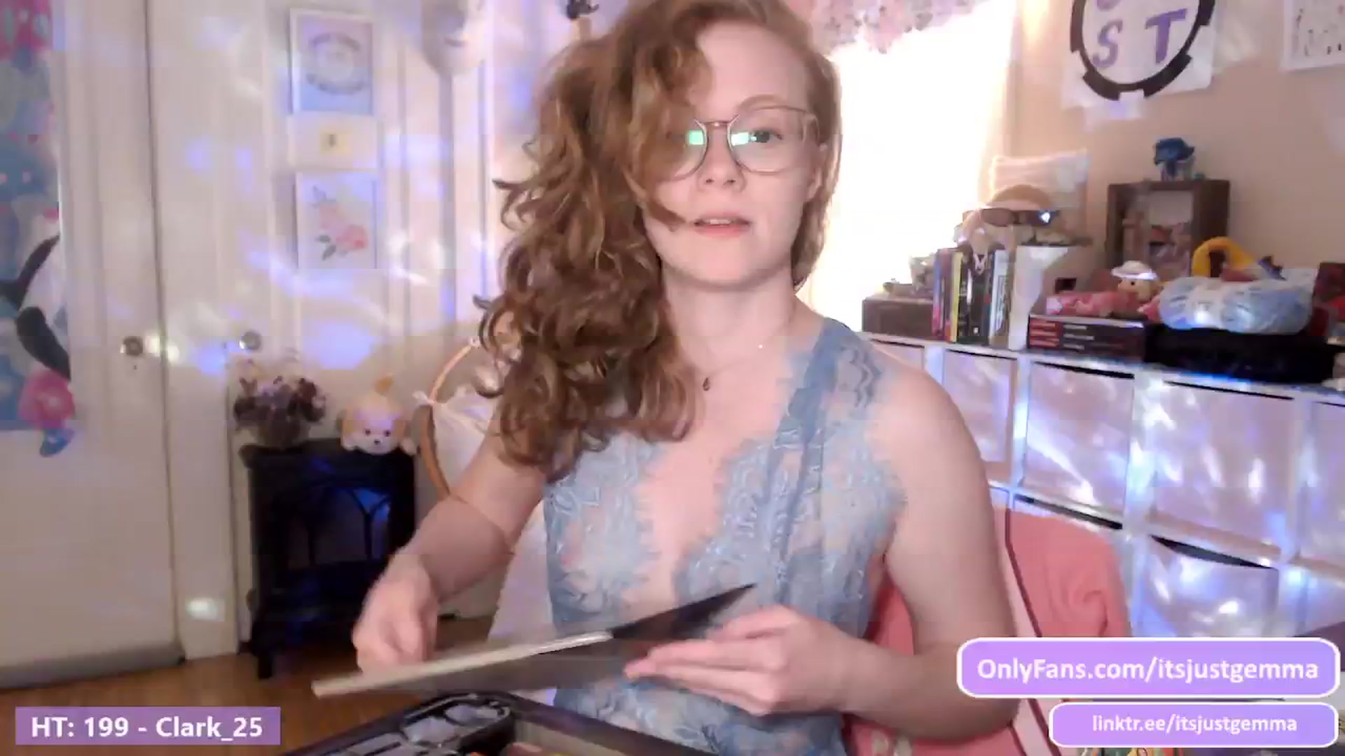 Gallery image thumbnail from JustGemma's myfreecams stream on, 06/15/2024, 02:02 image 6 of 20