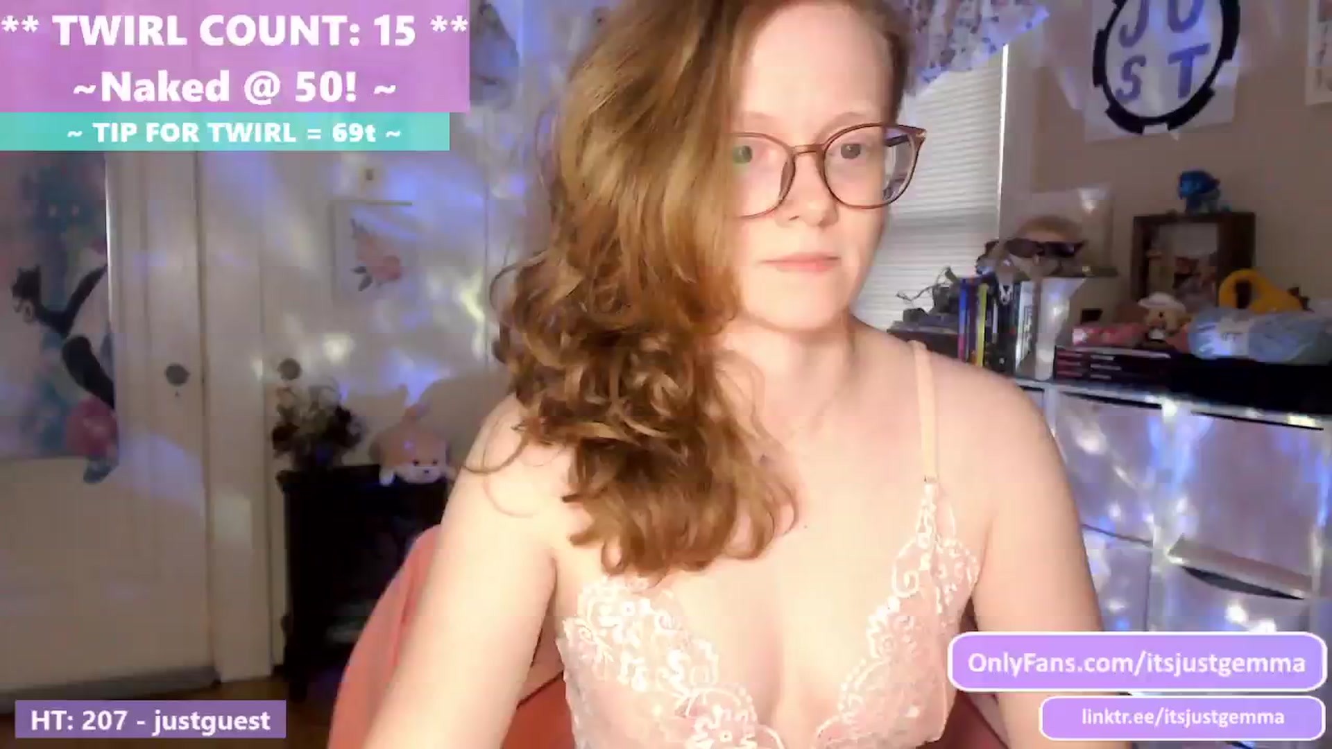 Gallery image thumbnail from JustGemma's myfreecams stream on, 06/18/2024, 01:27 image 18 of 20