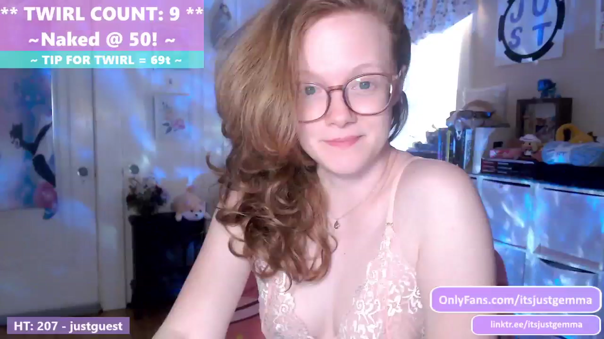 Gallery image thumbnail from JustGemma's myfreecams stream on, 06/18/2024, 01:27 image 8 of 20