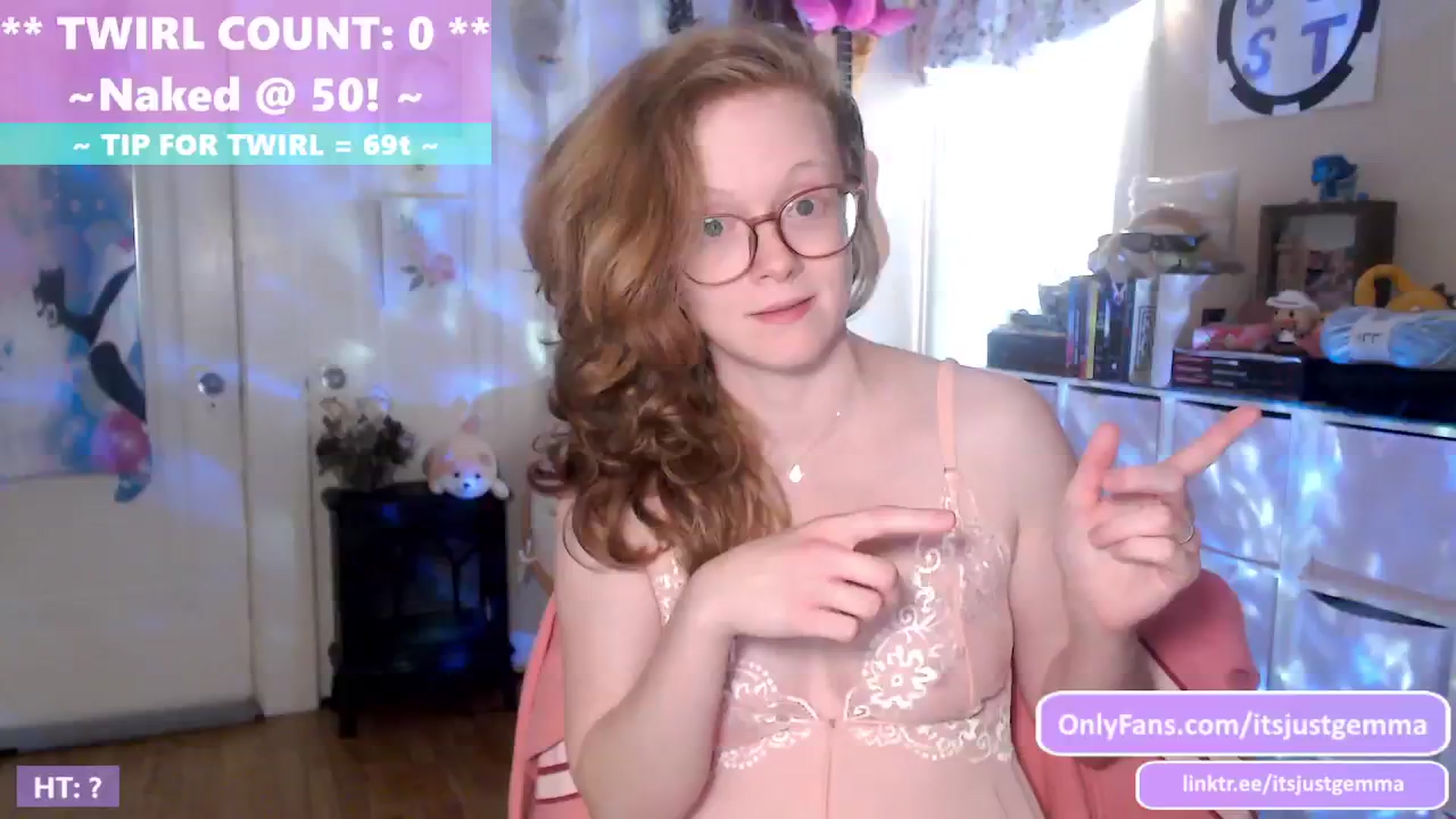 Gallery image thumbnail from JustGemma's myfreecams stream on, 06/18/2024, 01:27 image 2 of 20