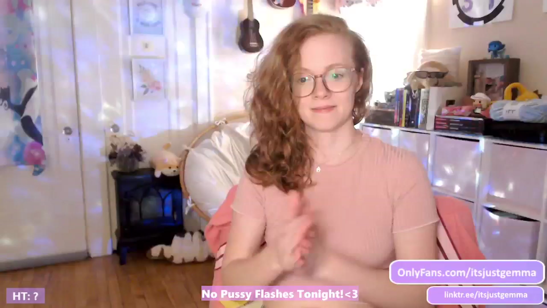Gallery image thumbnail from JustGemma's myfreecams stream on, 06/25/2024, 02:02 image 2 of 20