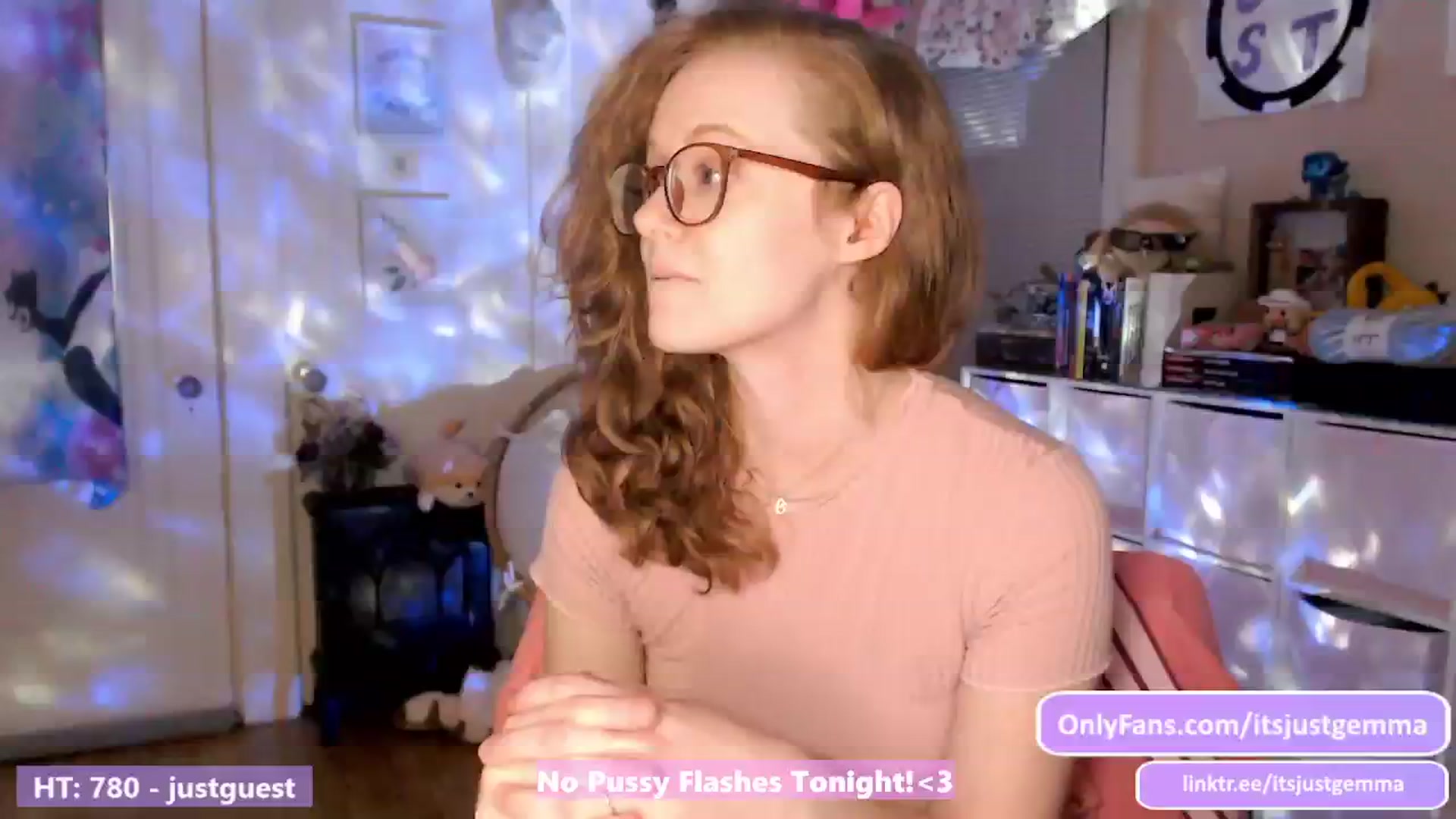 Gallery image thumbnail from JustGemma's myfreecams stream on, 06/25/2024, 02:02 image 20 of 20