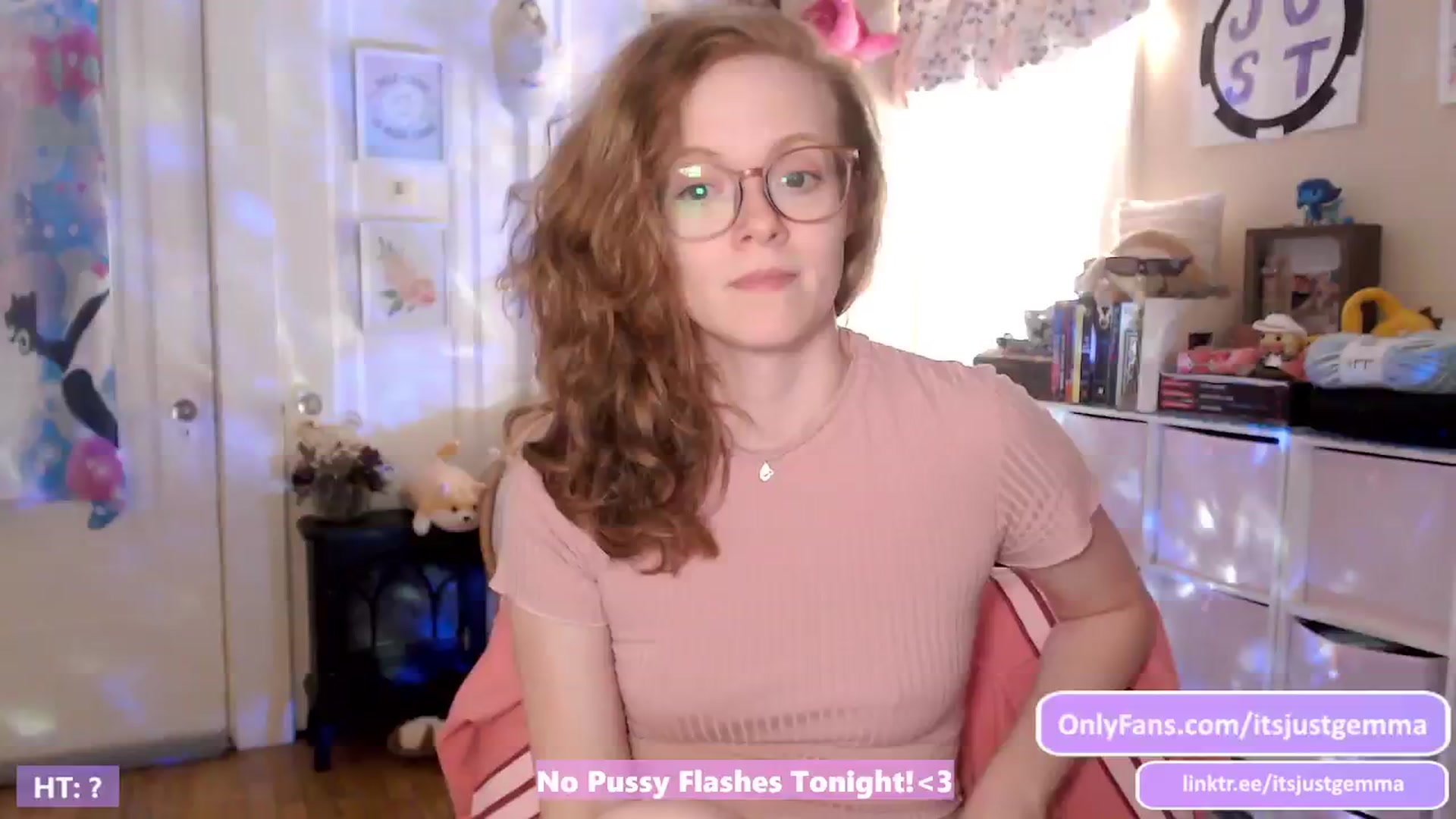 Gallery image thumbnail from JustGemma's myfreecams stream on, 06/25/2024, 02:02 image 4 of 20