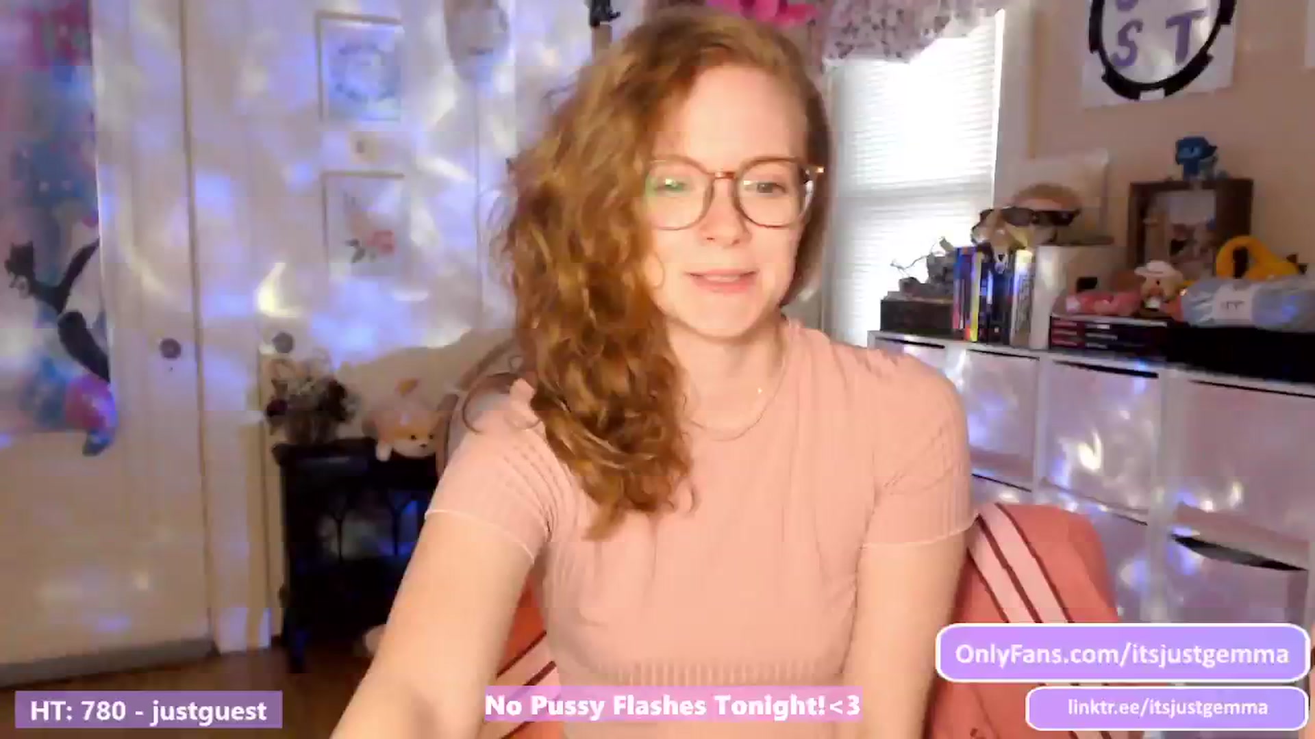 Gallery image thumbnail from JustGemma's myfreecams stream on, 06/25/2024, 02:02 image 11 of 20
