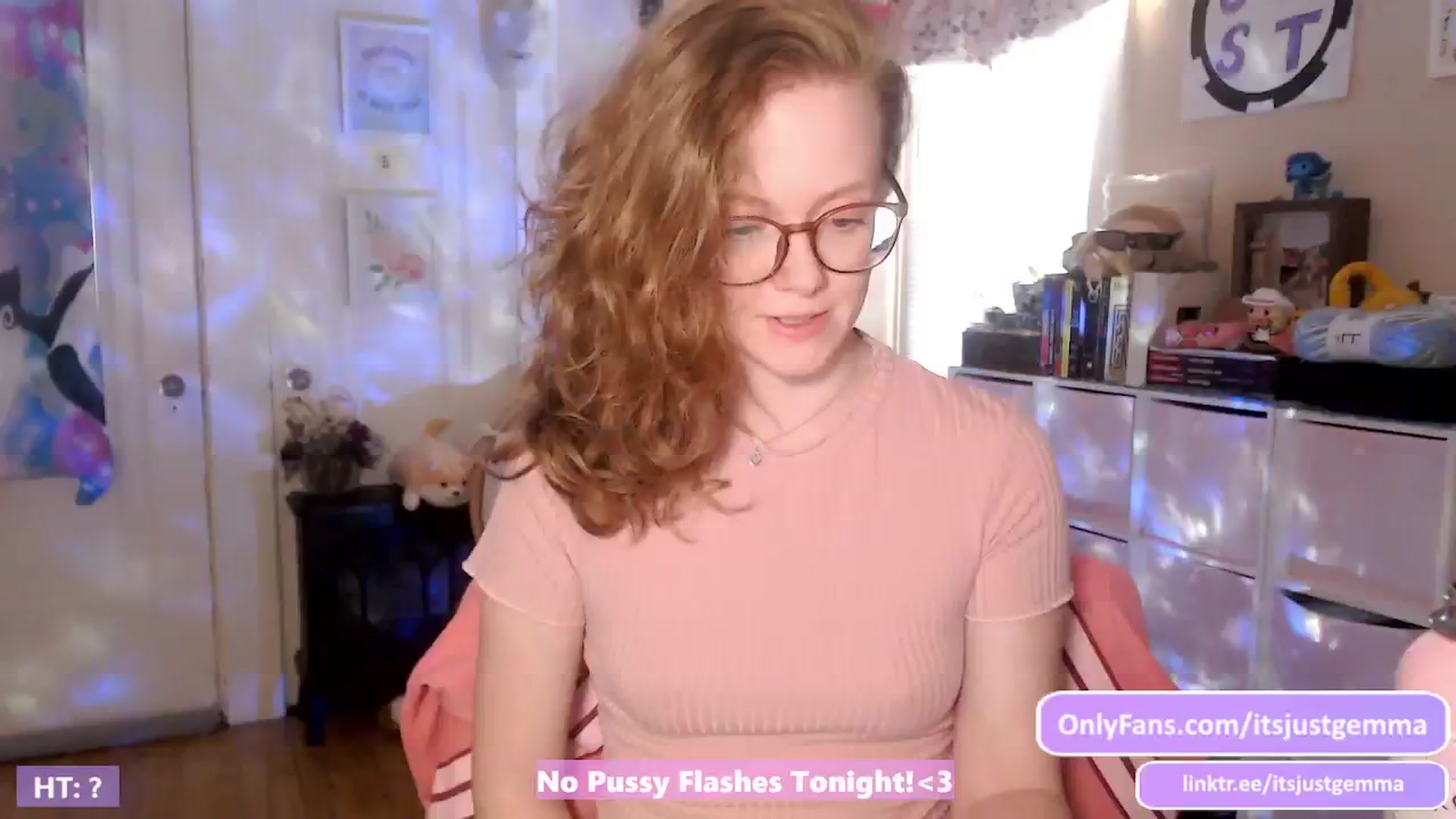 Gallery image thumbnail from JustGemma's myfreecams stream on, 06/25/2024, 02:02 image 1 of 20