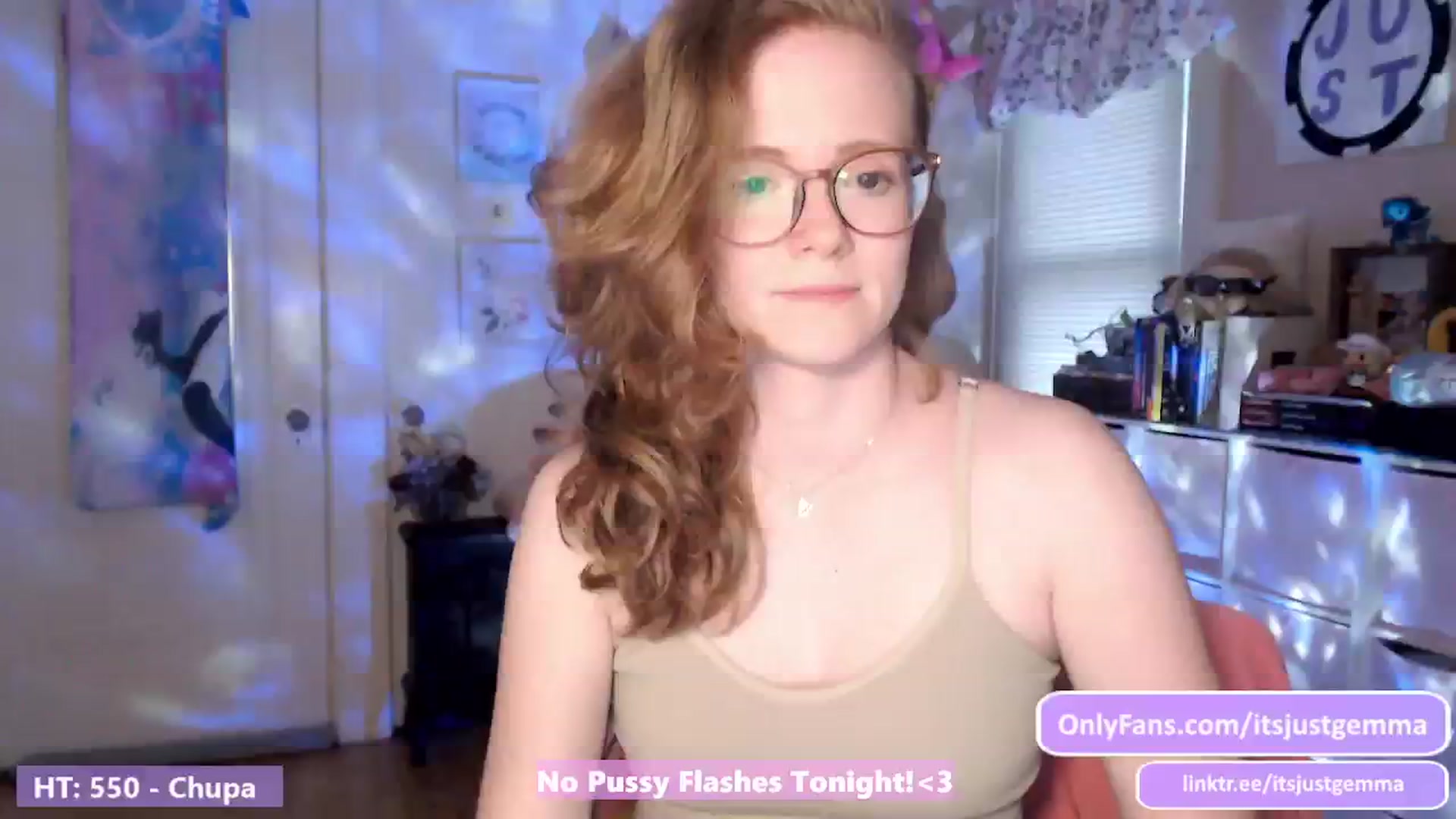 Gallery image thumbnail from JustGemma's myfreecams stream on, 06/29/2024, 02:03 image 6 of 20