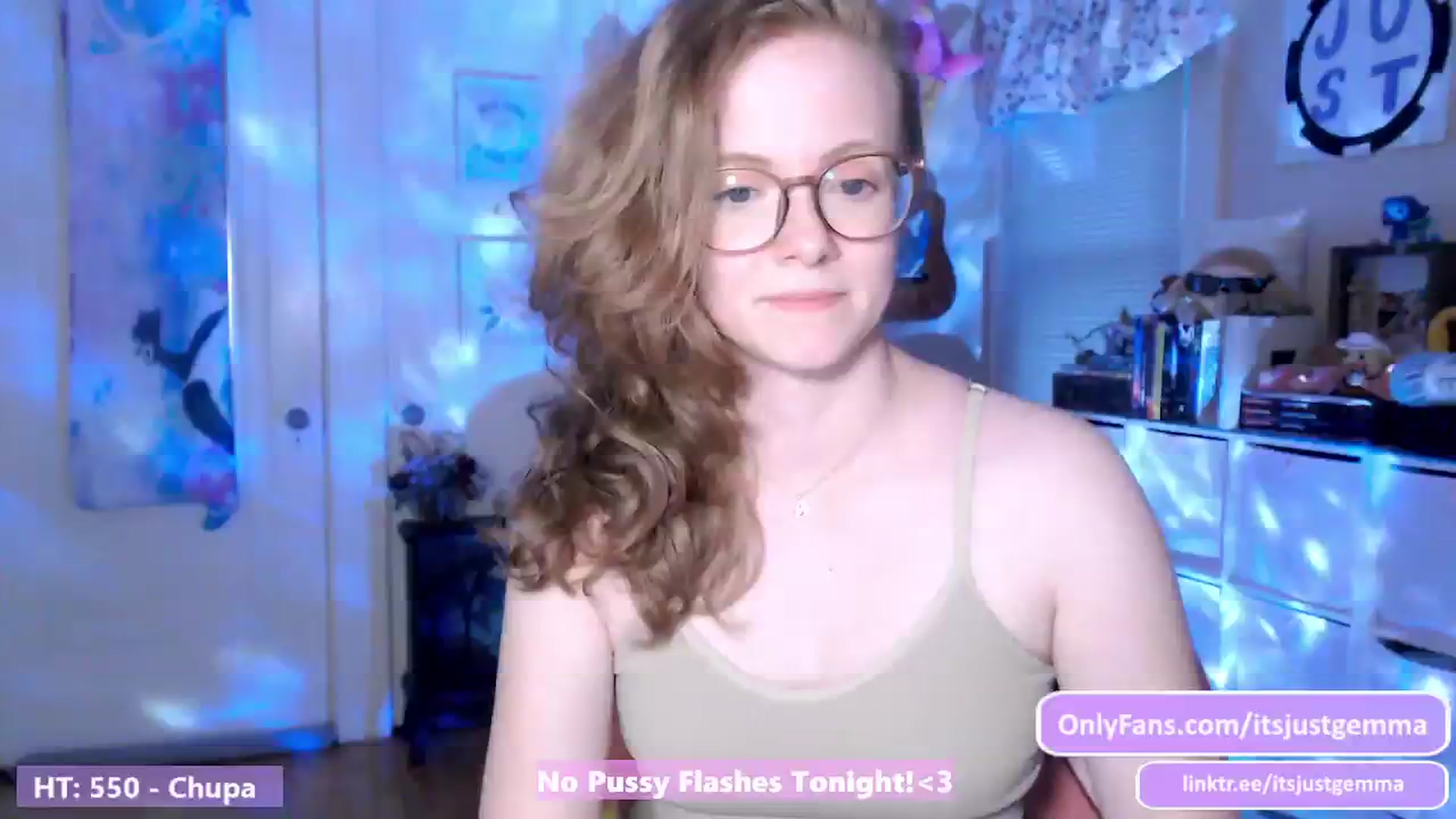 Gallery image thumbnail from JustGemma's myfreecams stream on, 06/29/2024, 02:03 image 12 of 20
