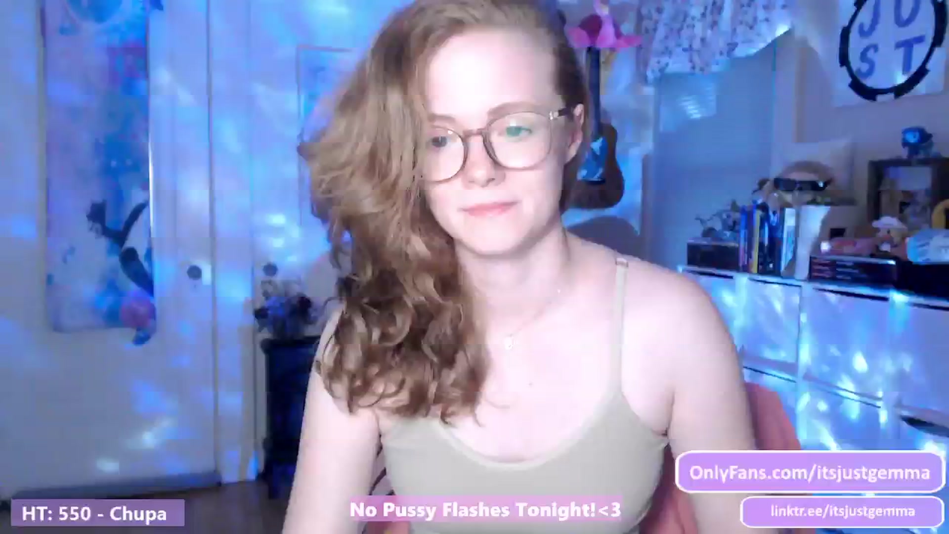 Gallery image thumbnail from JustGemma's myfreecams stream on, 06/29/2024, 02:03 image 15 of 20