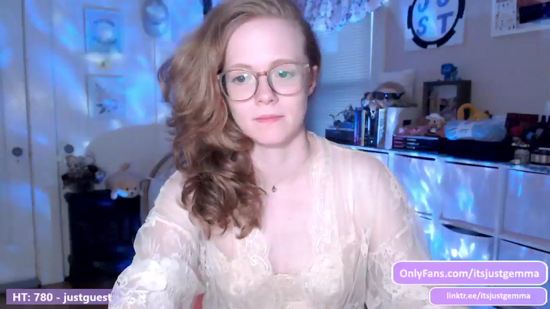Gallery image thumbnail from JustGemma's myfreecams stream on, 06/30/2024, 02:01 image 5 of 20