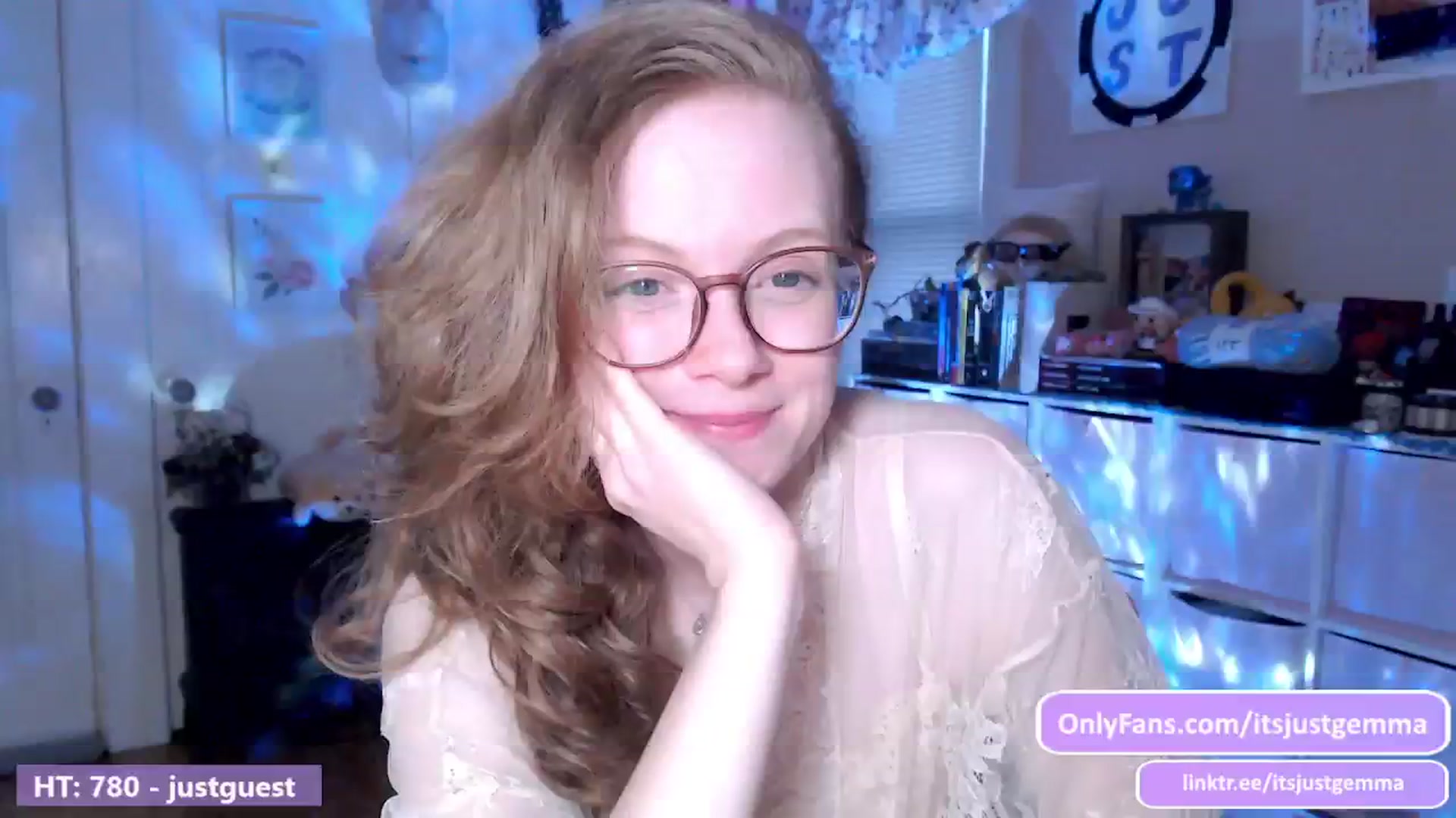 Gallery image thumbnail from JustGemma's myfreecams stream on, 06/30/2024, 02:01 image 3 of 20