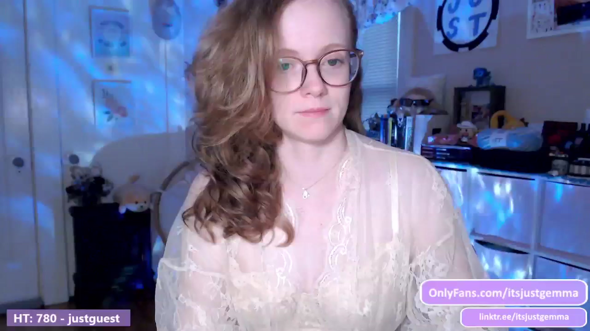 Gallery image thumbnail from JustGemma's myfreecams stream on, 06/30/2024, 02:01 image 4 of 20