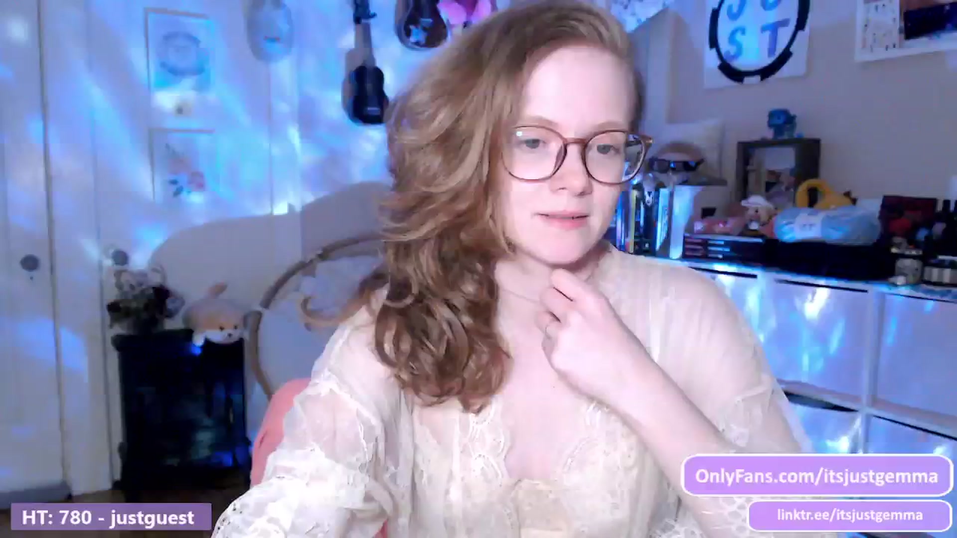 Gallery image thumbnail from JustGemma's myfreecams stream on, 06/30/2024, 02:01 image 13 of 20