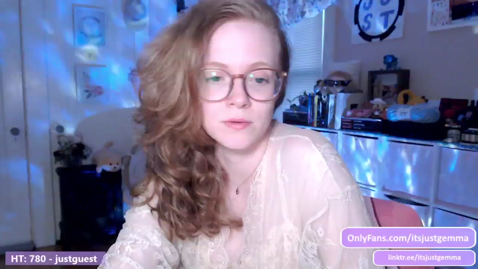 Gallery image thumbnail from JustGemma's myfreecams stream on, 06/30/2024, 02:01 image 2 of 20