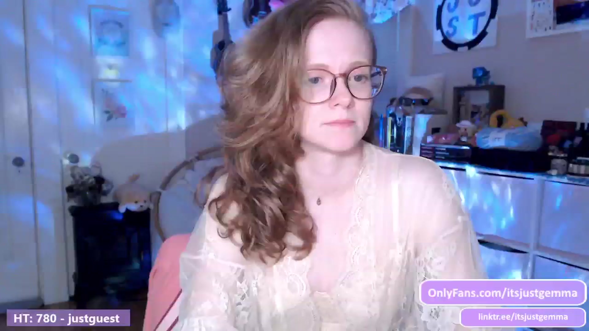 Gallery image thumbnail from JustGemma's myfreecams stream on, 06/30/2024, 02:01 image 10 of 20