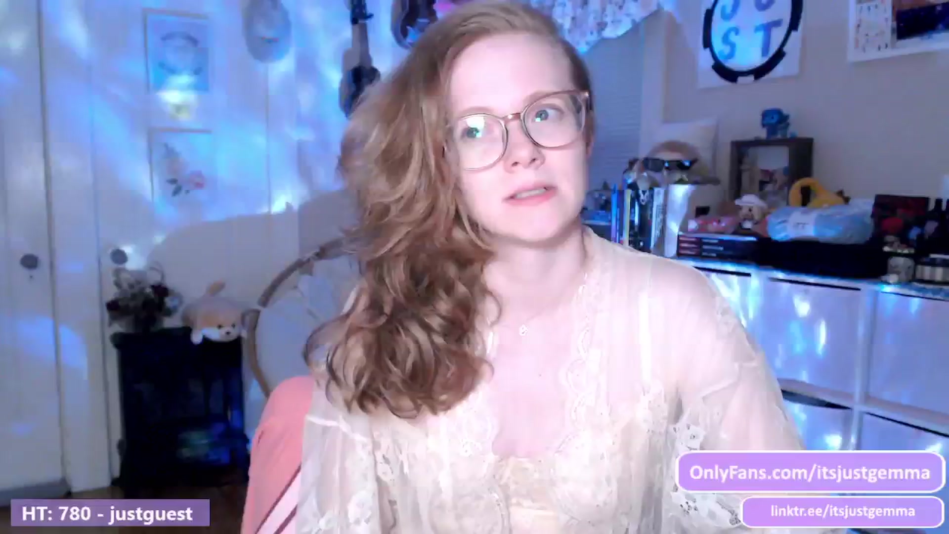 Gallery image thumbnail from JustGemma's myfreecams stream on, 06/30/2024, 02:01 image 12 of 20