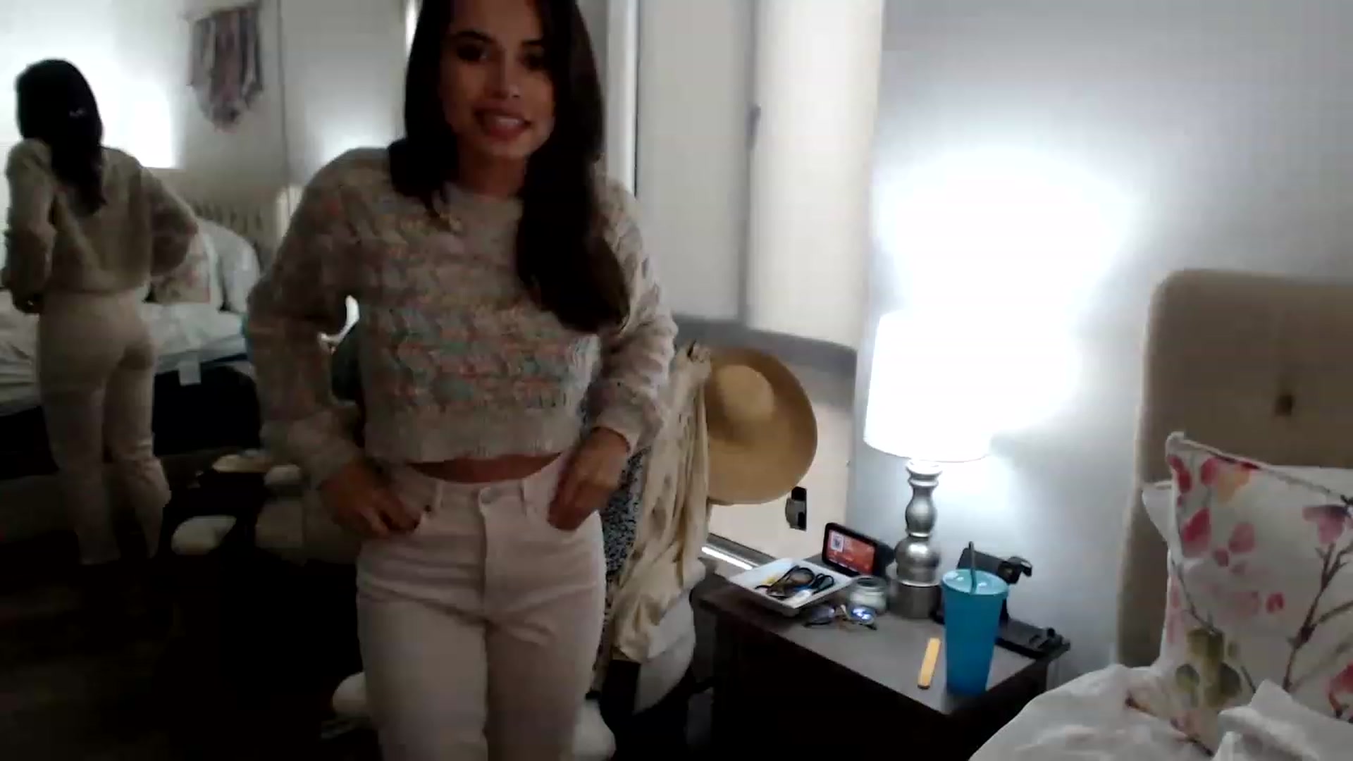 Gallery image thumbnail from JustJoslyn's myfreecams stream on, 12/01/2022, 20:33 image 6 of 20