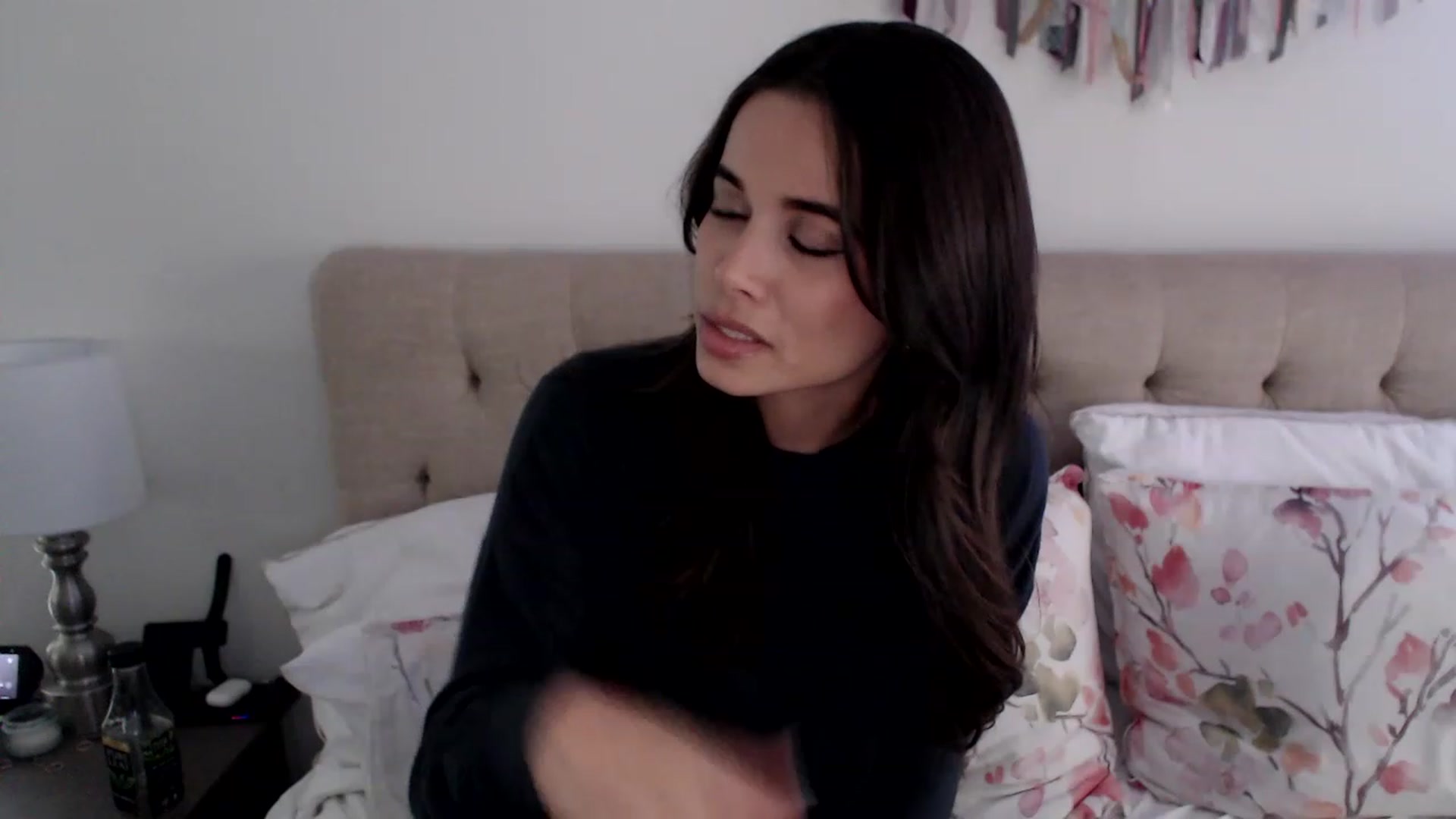 Gallery image thumbnail from JustJoslyn's myfreecams stream on, 12/12/2022, 20:52 image 12 of 20