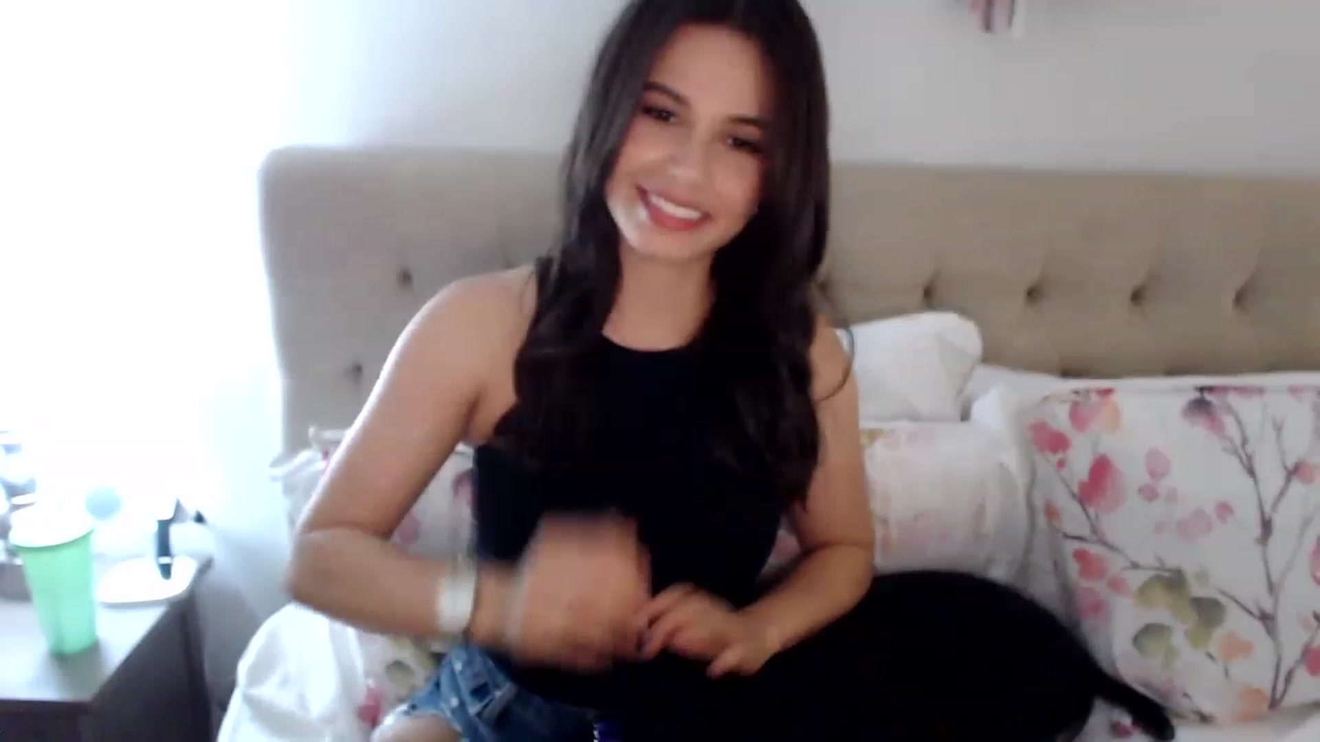 Gallery image thumbnail from JustJoslyn's myfreecams stream on, 06/05/2023, 19:55 image 15 of 20