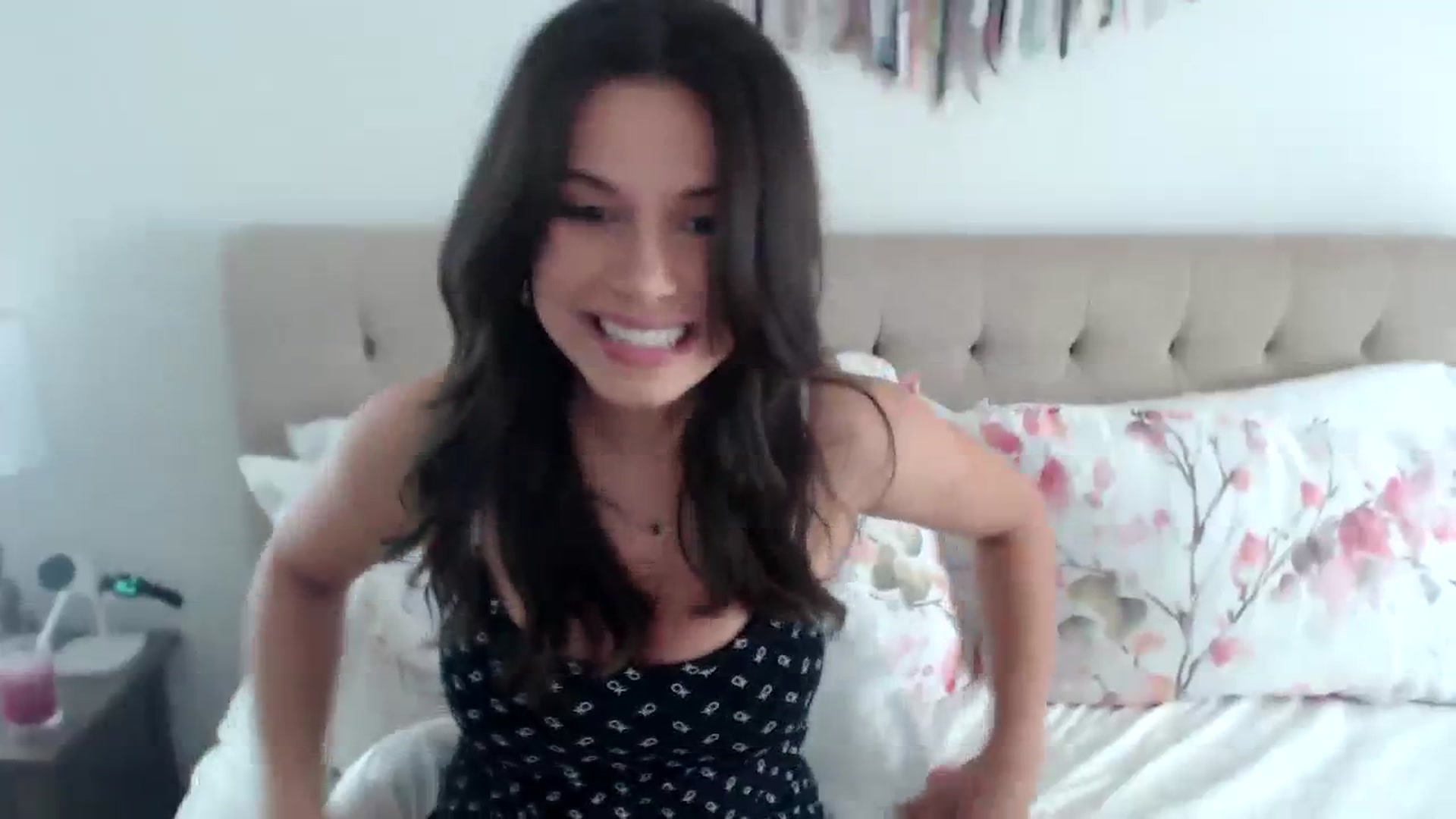 Gallery image thumbnail from JustJoslyn's myfreecams stream on, 09/27/2023, 18:07 image 12 of 20