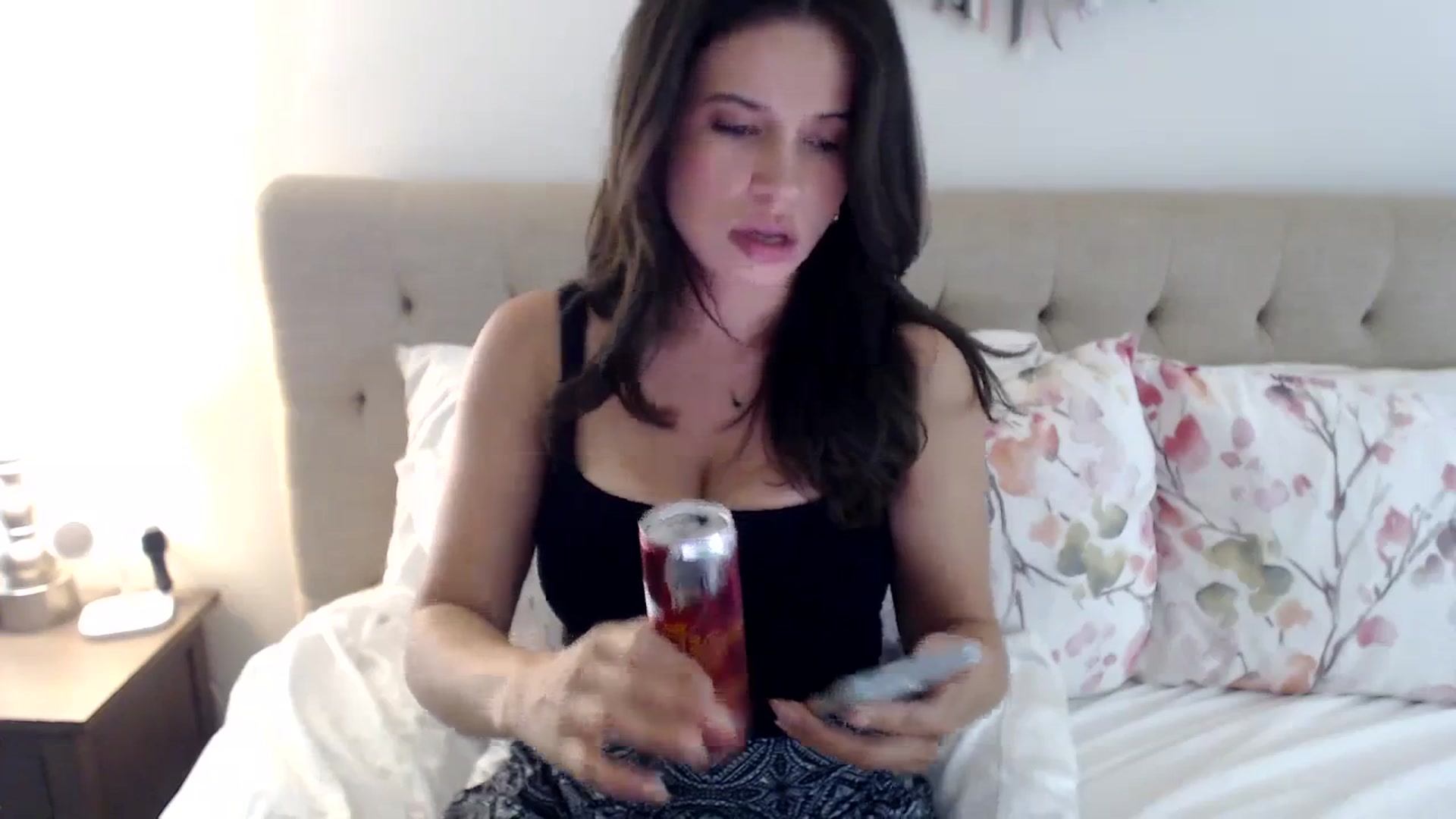 Gallery image thumbnail from JustJoslyn's myfreecams stream on, 09/28/2023, 18:39 image 9 of 20