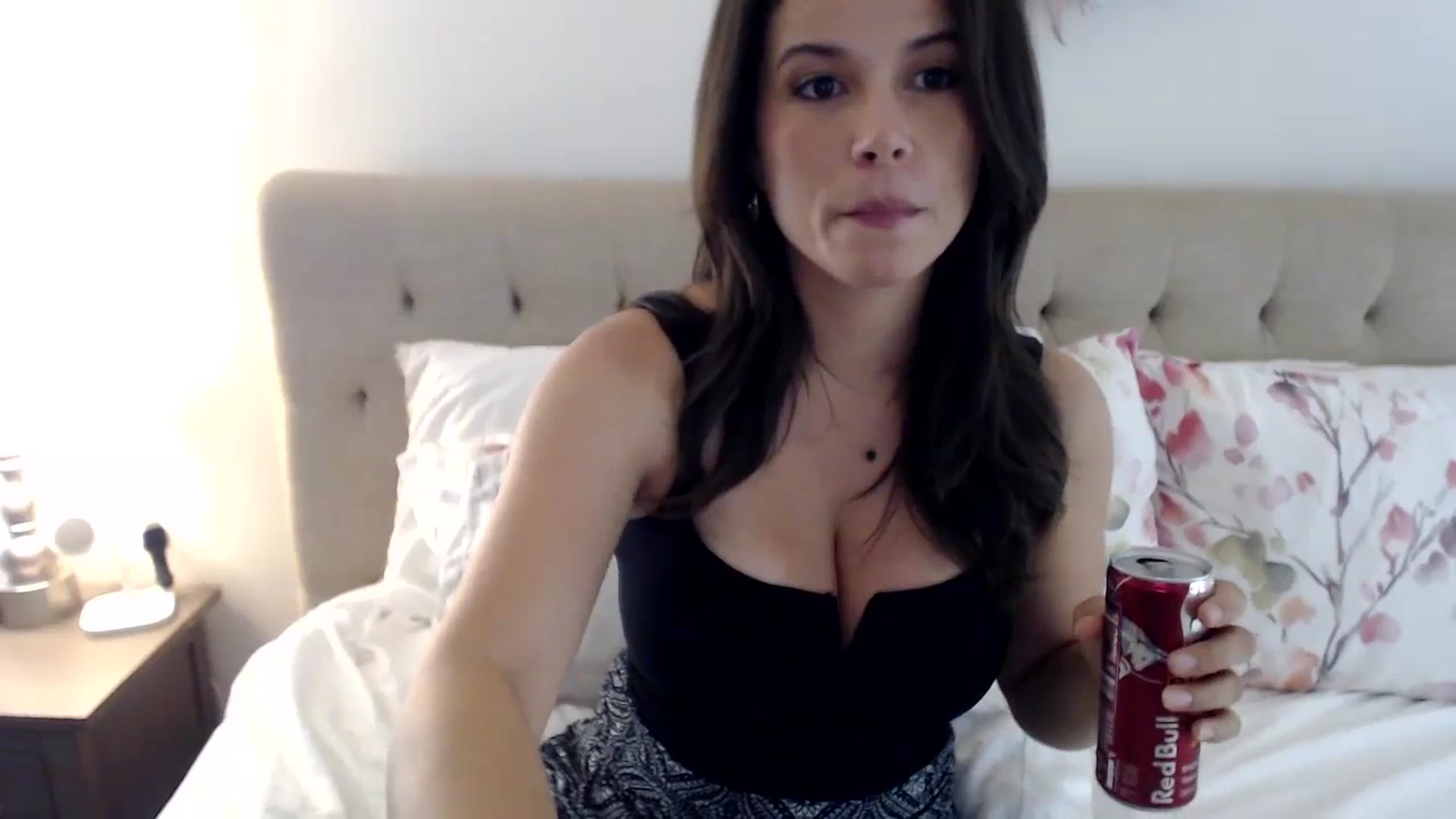 Gallery image thumbnail from JustJoslyn's myfreecams stream on, 09/28/2023, 18:39 image 10 of 20