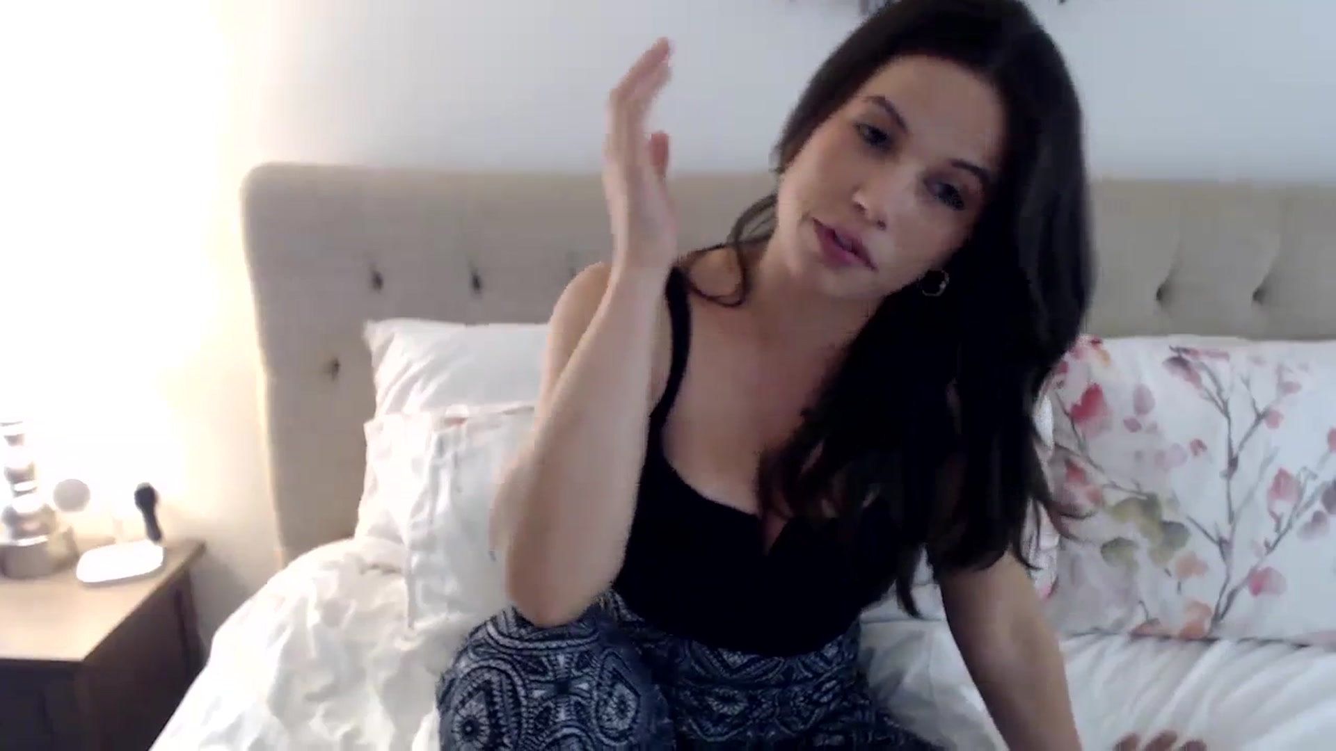 Gallery image thumbnail from JustJoslyn's myfreecams stream on, 09/28/2023, 18:39 image 11 of 20