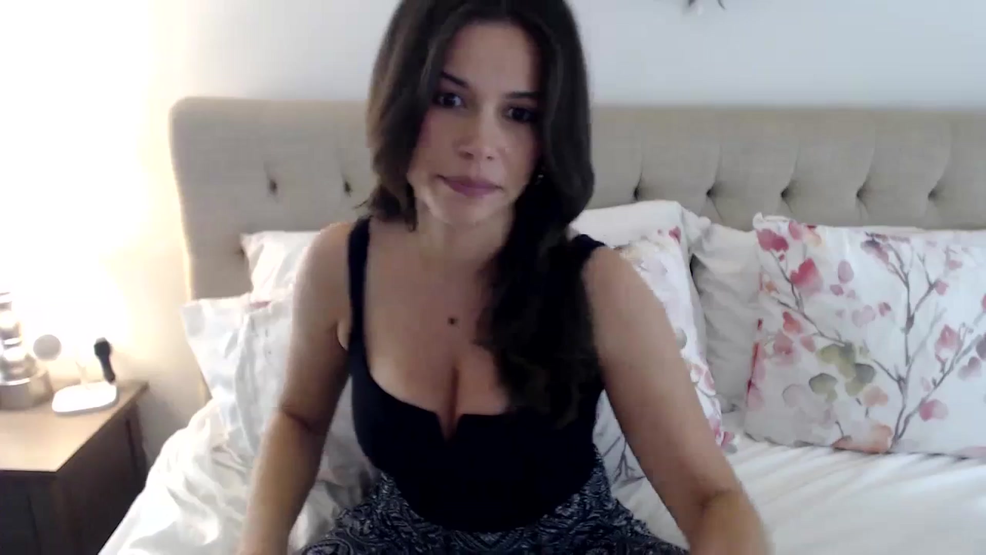 Gallery image thumbnail from JustJoslyn's myfreecams stream on, 09/28/2023, 18:39 image 6 of 20