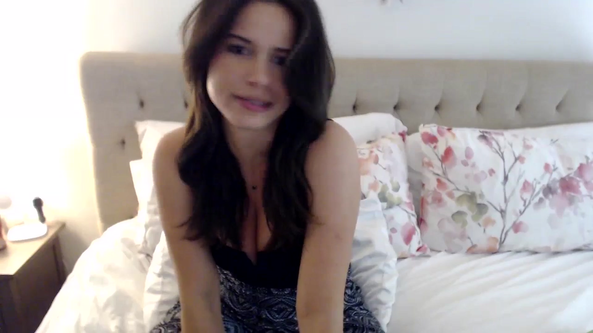 Gallery image thumbnail from JustJoslyn's myfreecams stream on, 09/28/2023, 19:11 image 19 of 20