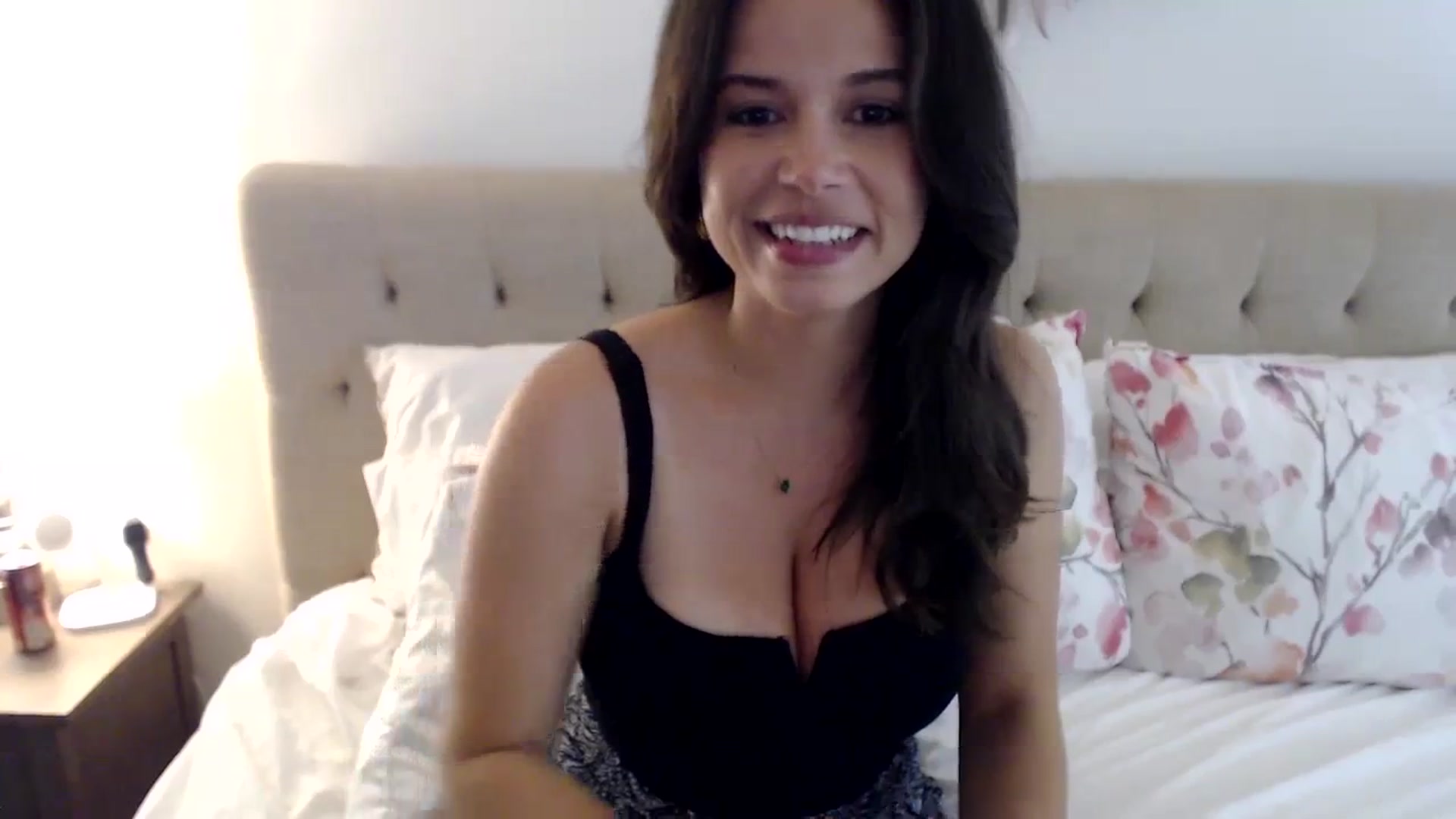 Gallery image thumbnail from JustJoslyn's myfreecams stream on, 09/28/2023, 19:11 image 15 of 20