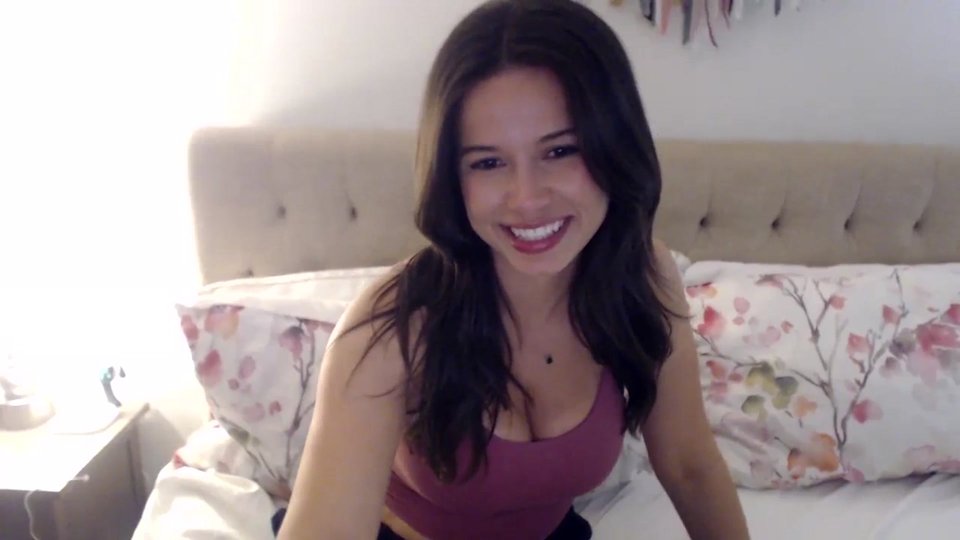 Gallery image thumbnail from JustJoslyn's myfreecams stream on, 10/03/2023, 01:16 image 6 of 20