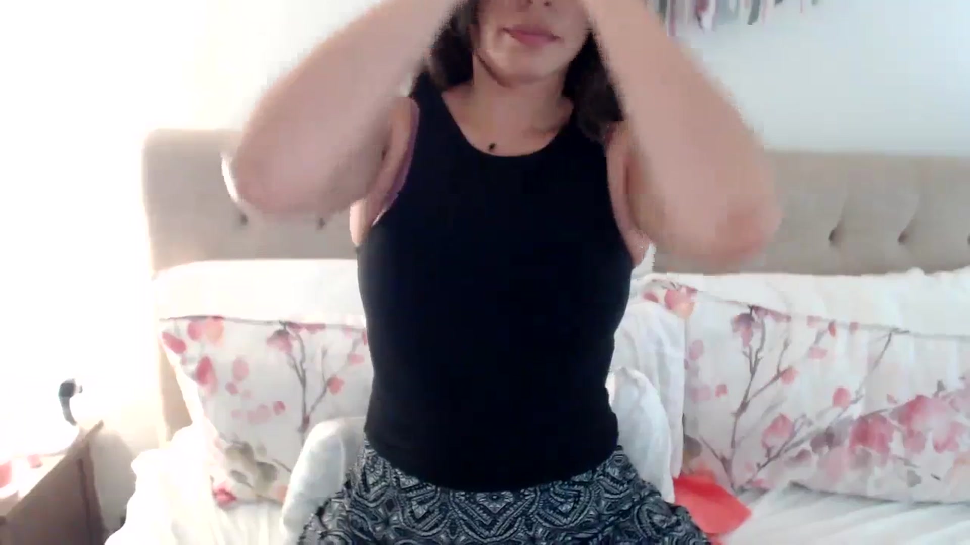 Gallery image thumbnail from JustJoslyn's myfreecams stream on, 10/27/2023, 19:11 image 15 of 20