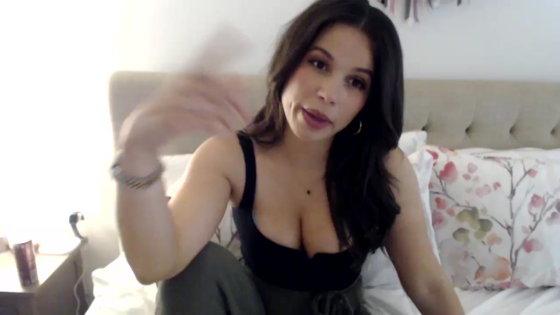 Gallery image thumbnail from JustJoslyn's myfreecams stream on, 10/30/2023, 19:19 image 1 of 20