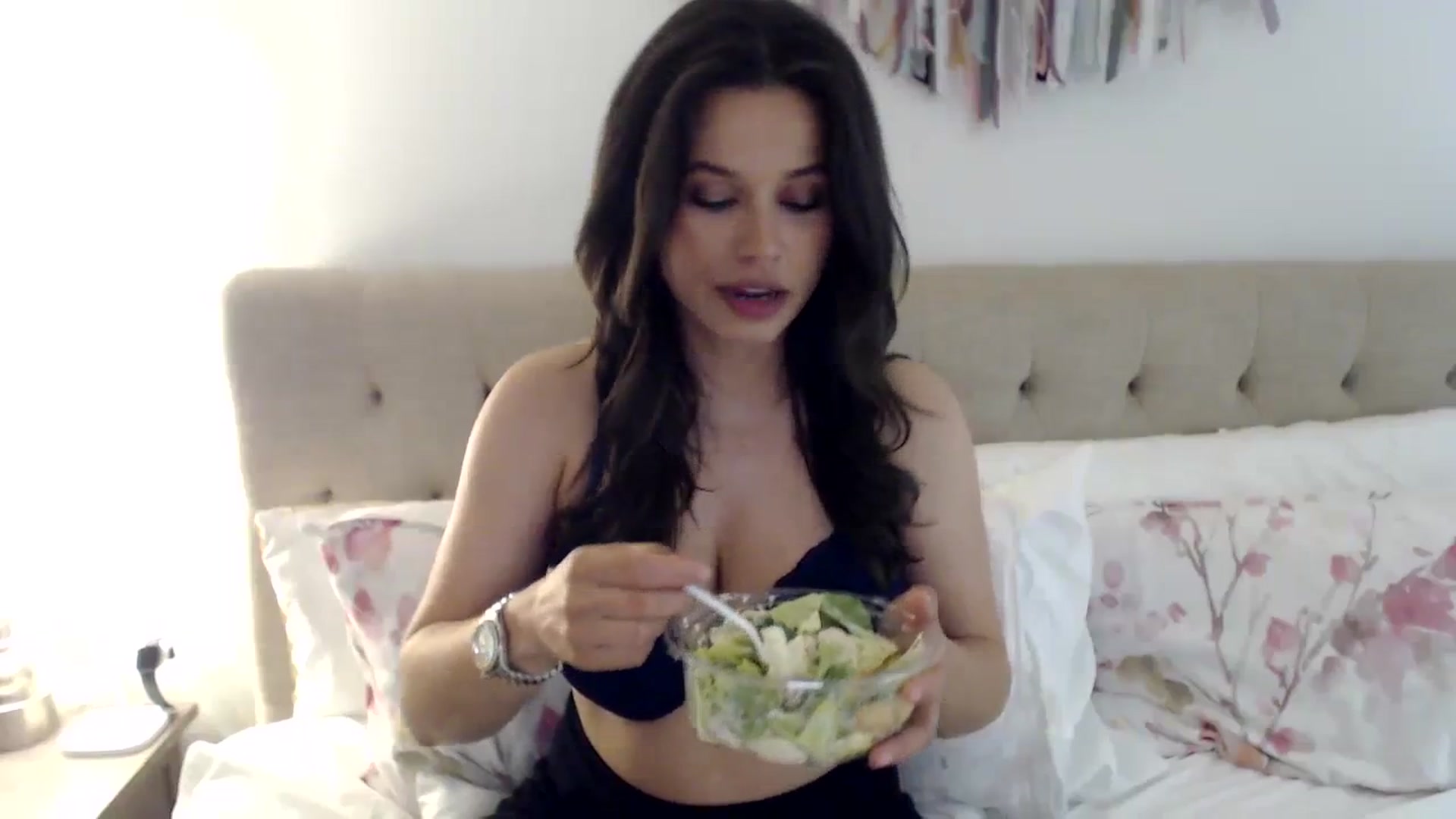Gallery image thumbnail from JustJoslyn's myfreecams stream on, 02/23/2024, 23:14 image 4 of 20