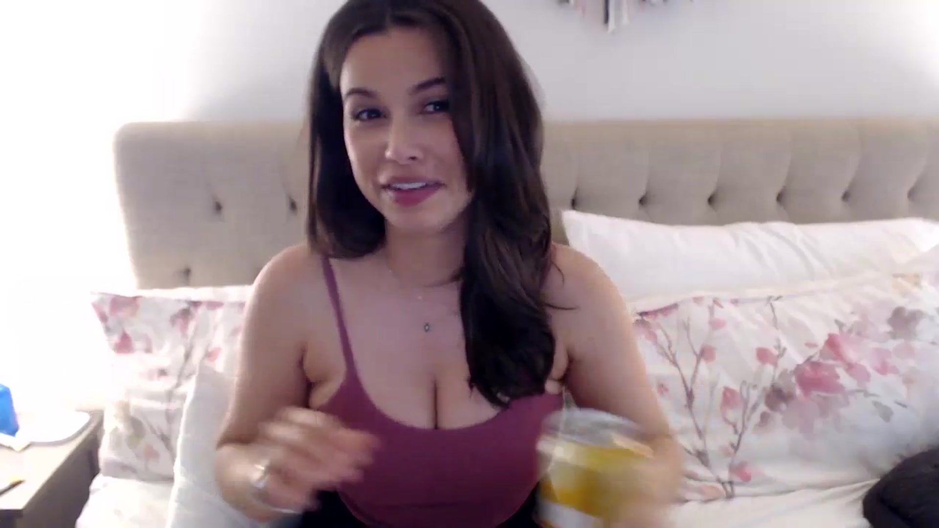 Gallery image thumbnail from JustJoslyn's myfreecams stream on, 03/22/2024, 19:38 image 14 of 20