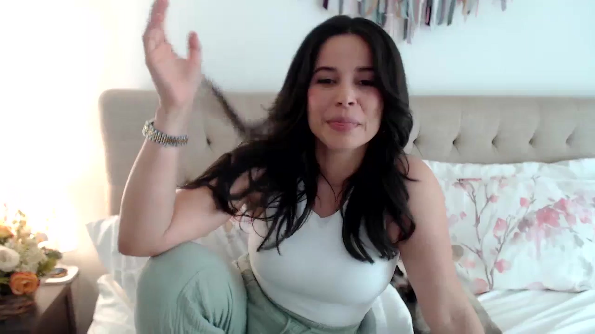 Gallery image thumbnail from JustJoslyn's myfreecams stream on, 04/10/2024, 20:20 image 10 of 20