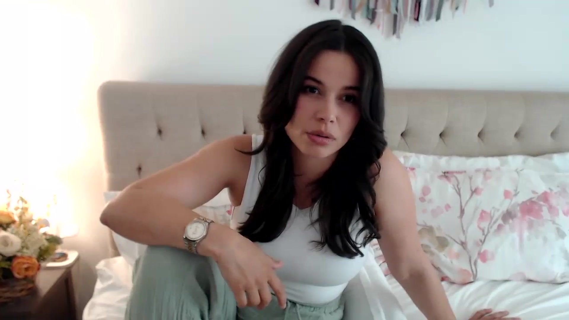 Gallery image thumbnail from JustJoslyn's myfreecams stream on, 04/10/2024, 20:20 image 4 of 20