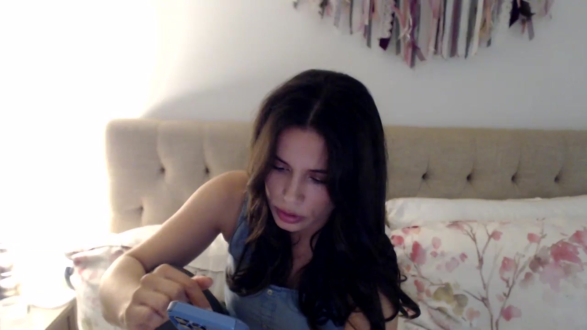 Gallery image thumbnail from JustJoslyn's myfreecams stream on, 05/17/2024, 18:24 image 14 of 20