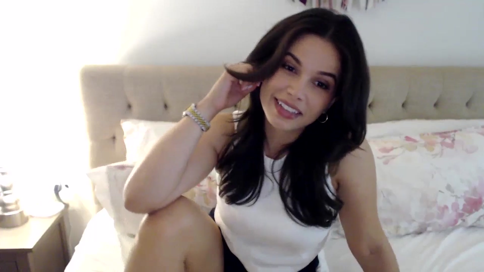 Gallery image thumbnail from JustJoslyn's myfreecams stream on, 05/20/2024, 18:34 image 10 of 20