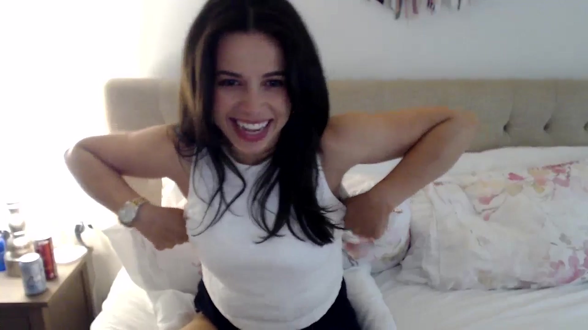 Gallery image thumbnail from JustJoslyn's myfreecams stream on, 05/20/2024, 19:28 image 12 of 20