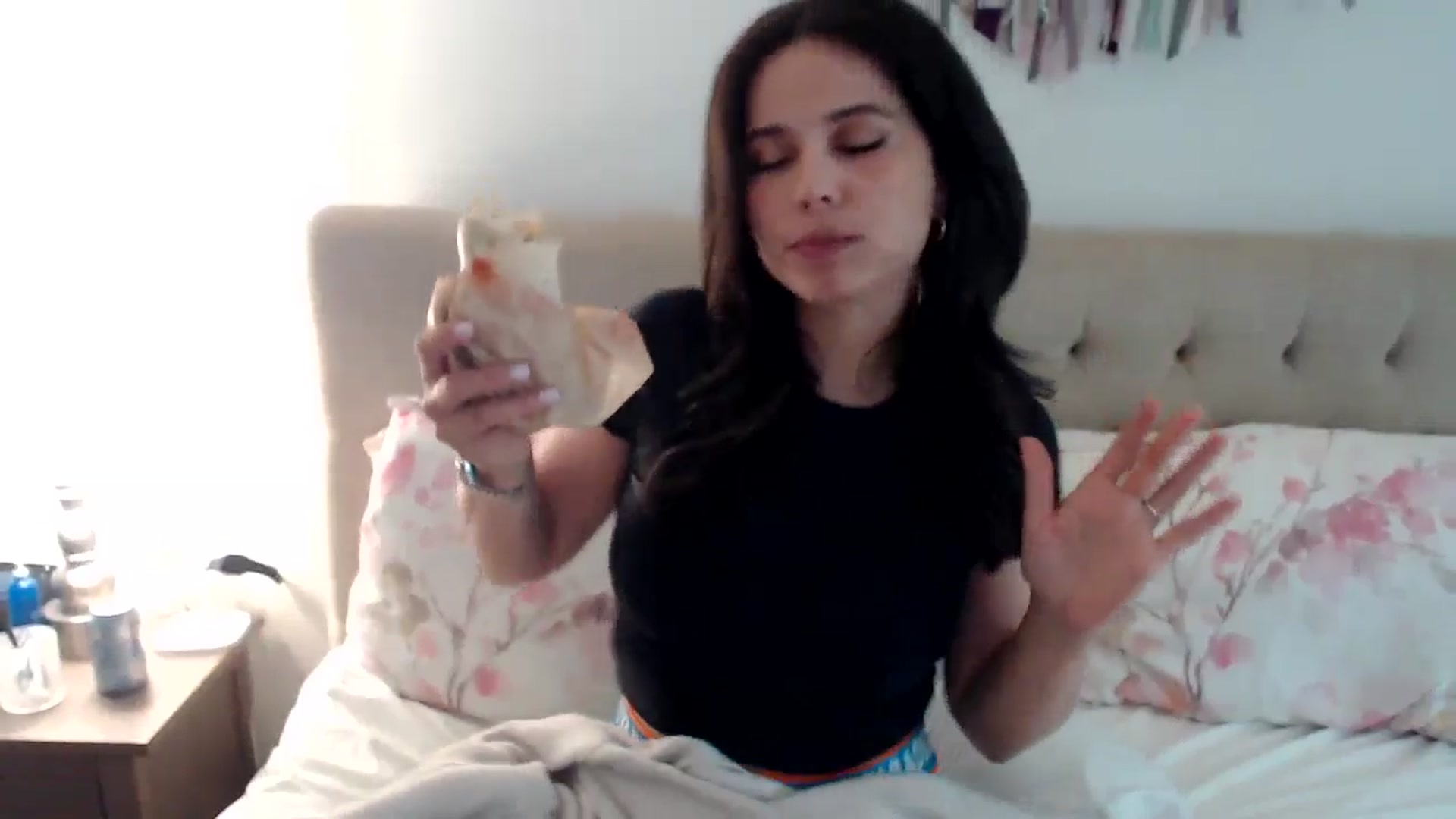 Gallery image thumbnail from JustJoslyn's myfreecams stream on, 05/22/2024, 20:40 image 2 of 20