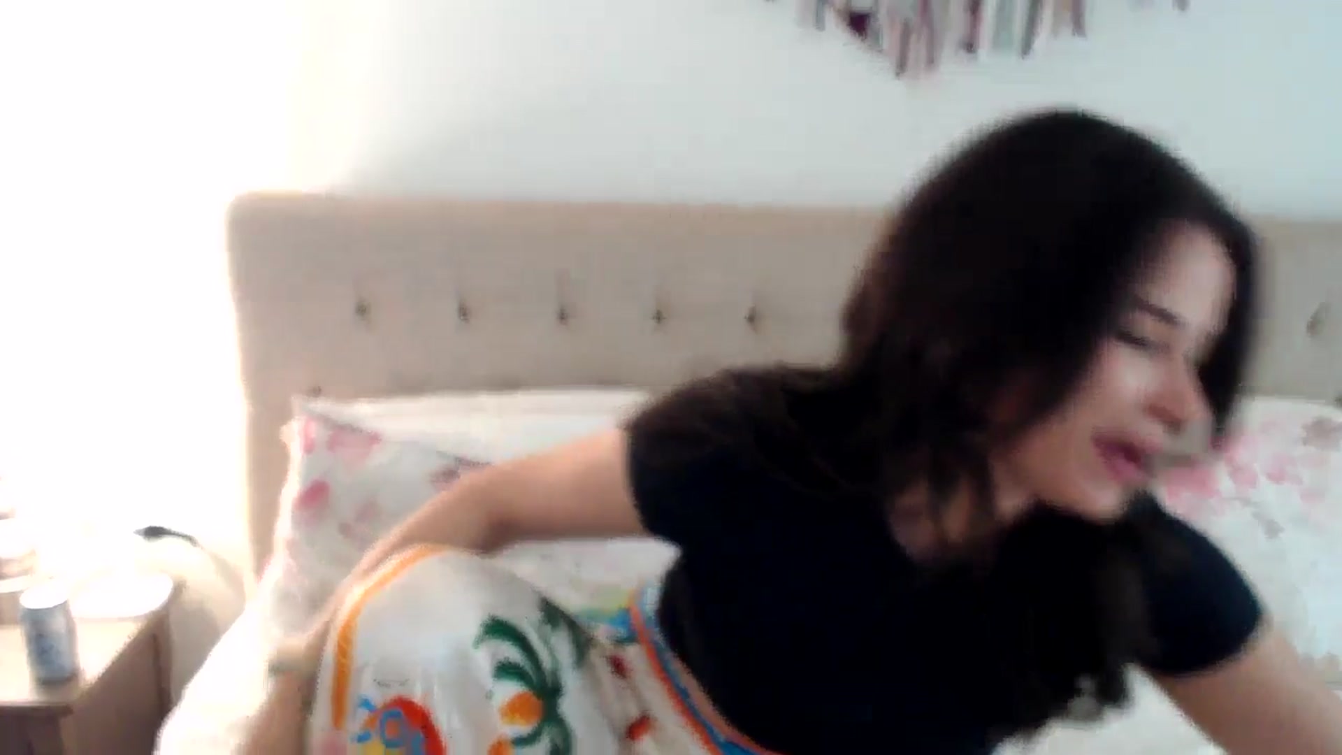 Gallery image thumbnail from JustJoslyn's myfreecams stream on, 05/22/2024, 20:40 image 16 of 20