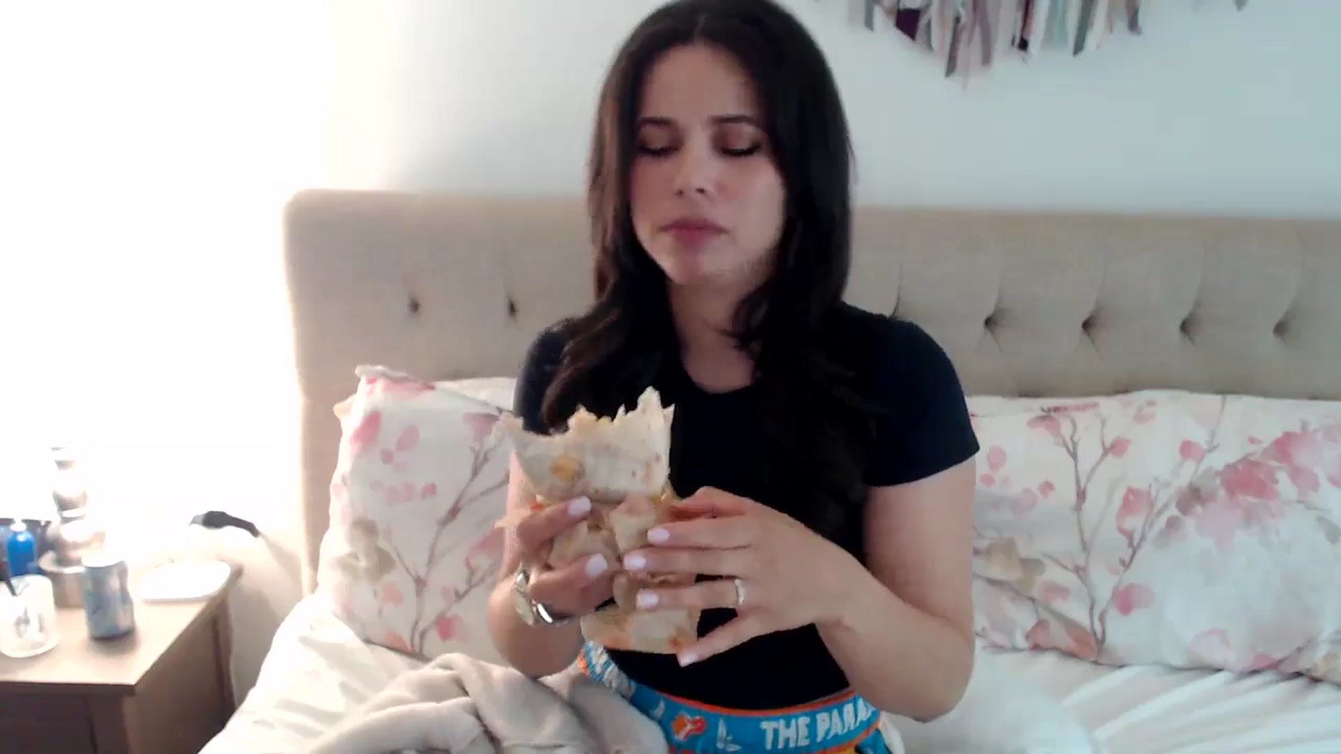 Gallery image thumbnail from JustJoslyn's myfreecams stream on, 05/22/2024, 20:40 image 4 of 20