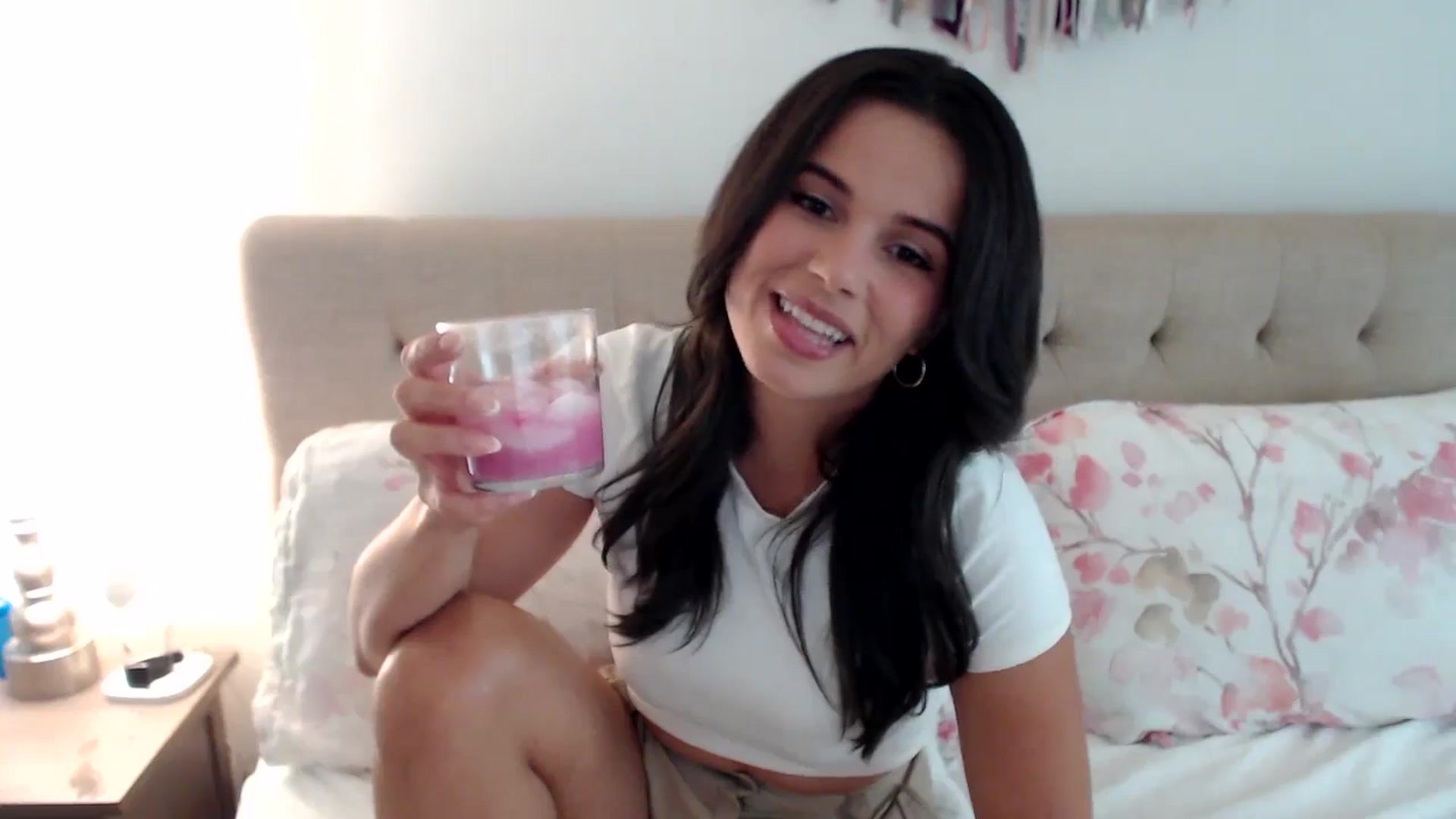Gallery image thumbnail from JustJoslyn's myfreecams stream on, 09/16/2024, 19:09 image 12 of 20