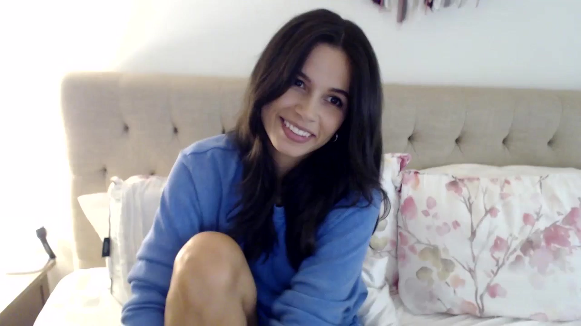 Gallery image thumbnail from JustJoslyn's myfreecams stream on, 10/04/2024, 20:41 image 1 of 20