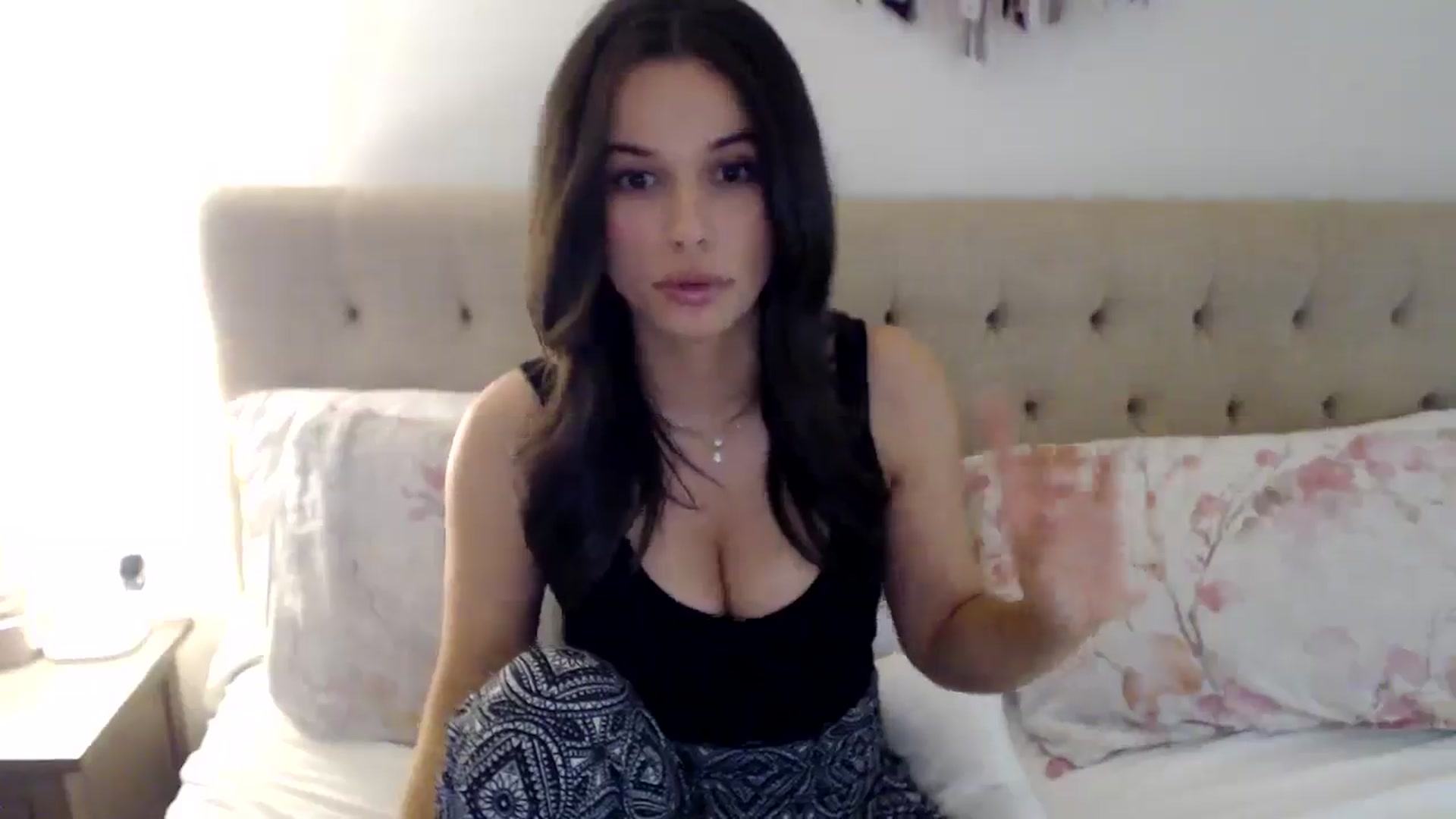 Gallery image thumbnail from JustJoslyn's myfreecams stream on, 12/17/2024, 19:54 image 5 of 20